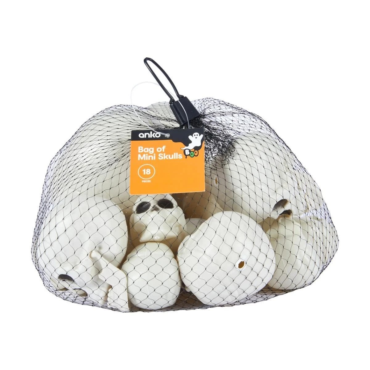 3 18 Piece Bag of Mini Skulls, 3 of 4