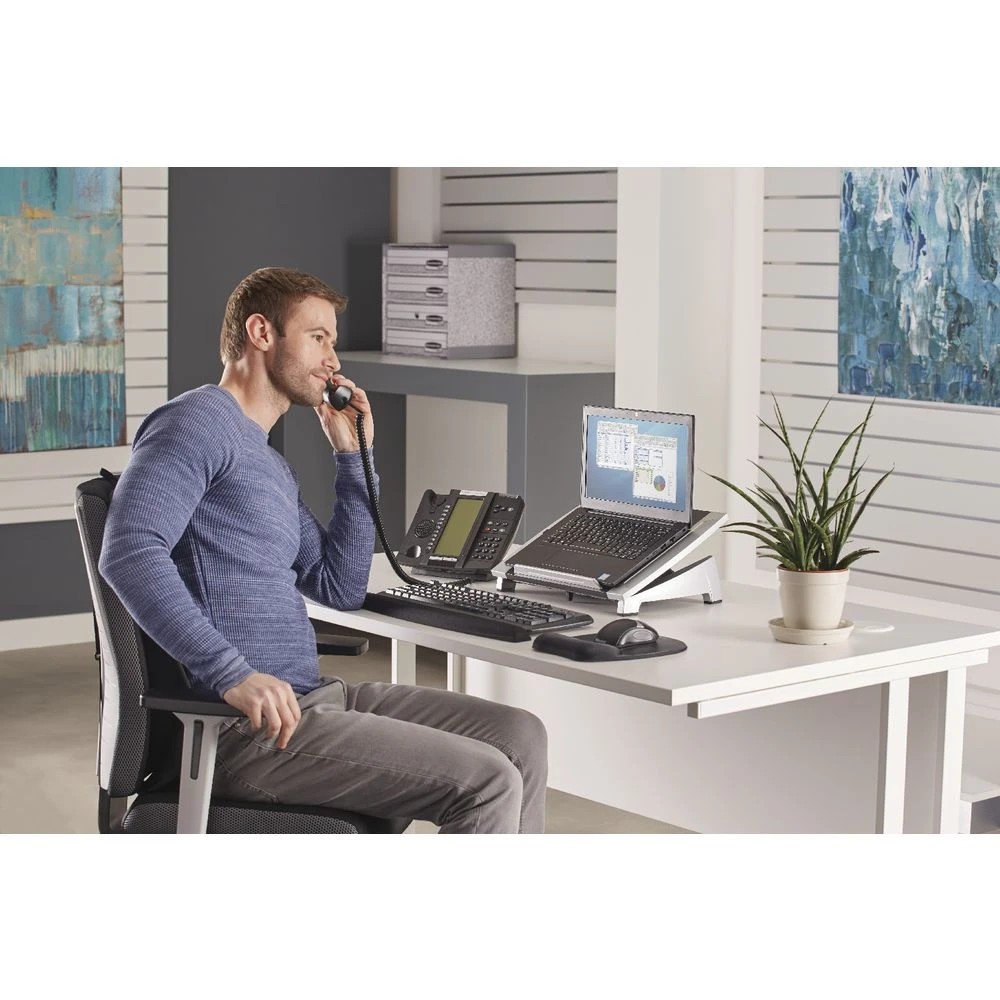 4 Fellowes Adjustable Laptop Riser, 4 of 5