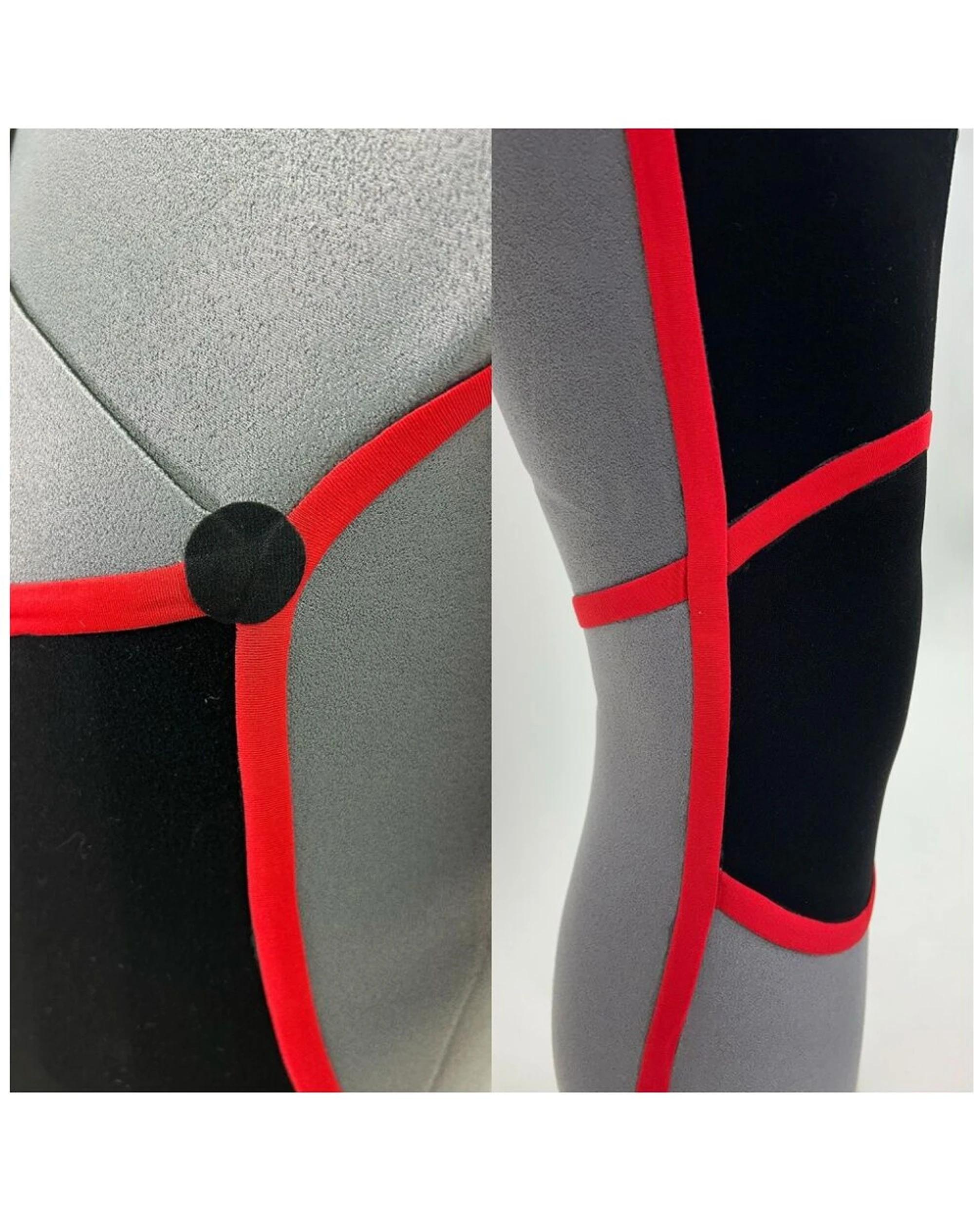 2 Adrenalin Eco HyperDry DuoSeal Swimming/Surfing/Snorkel Wetsuit BLACK, 2 of 4