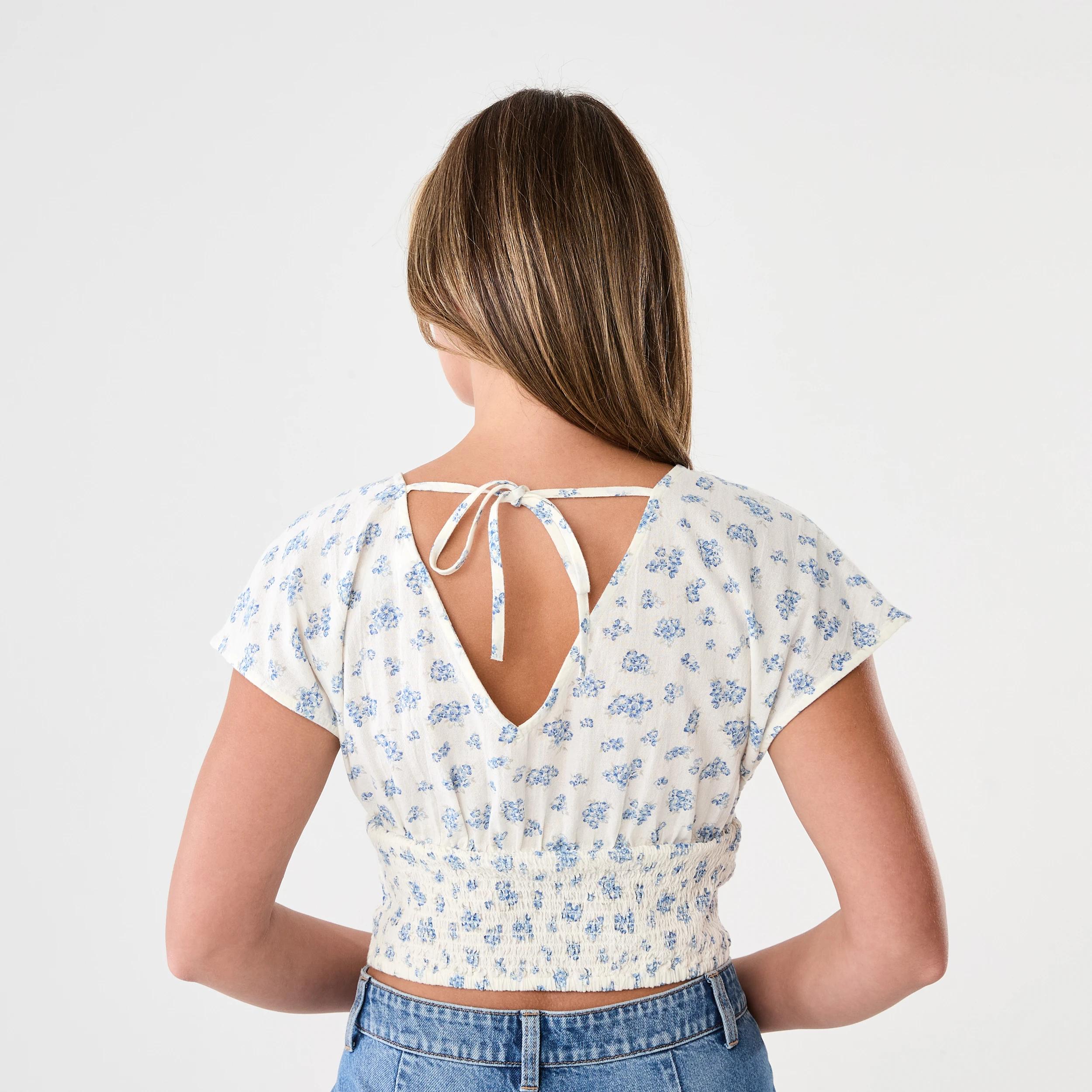 3 Short Sleeve V-Neck Shirred Top Ditsy Flrl, 3 of 7