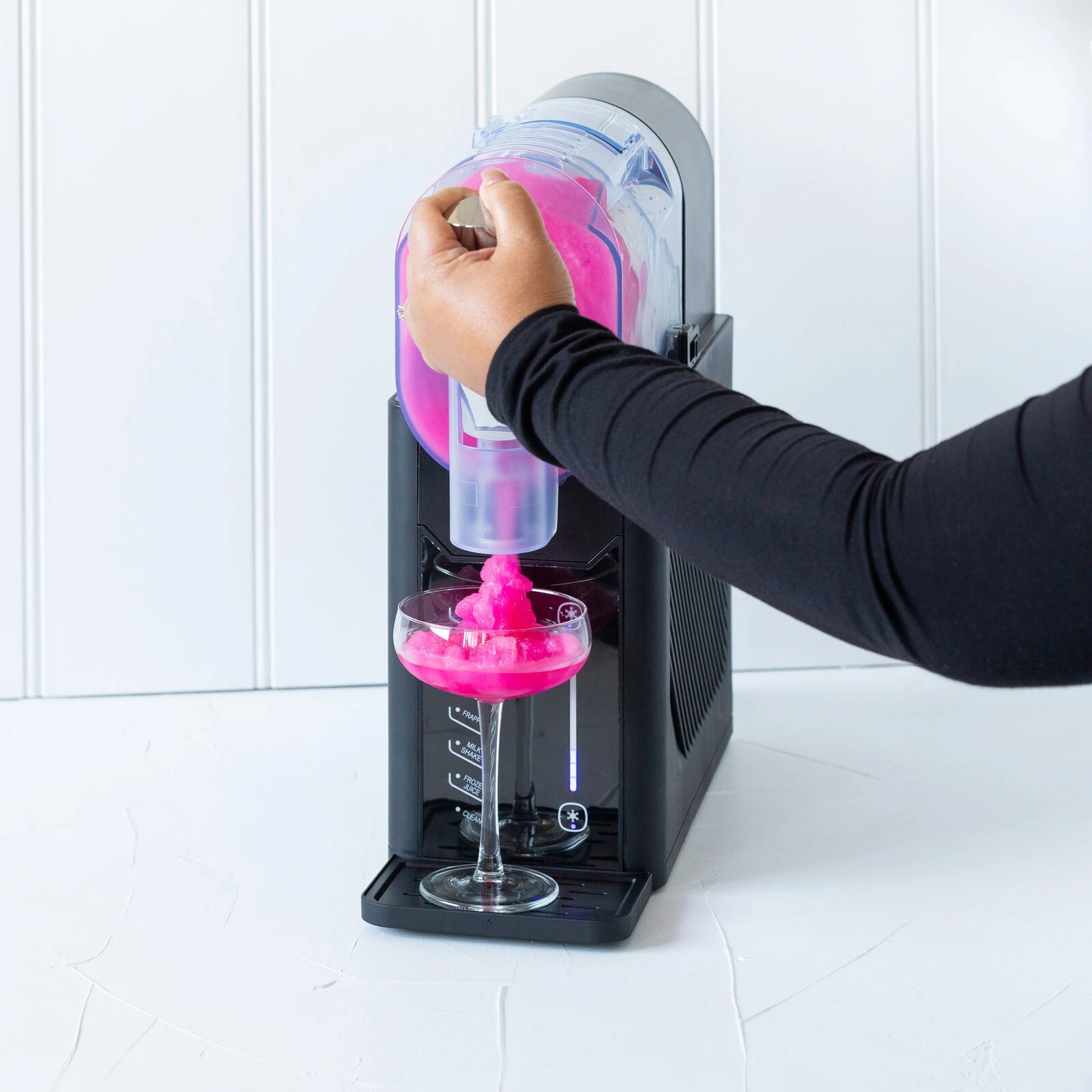 7 Healthy Choice 200W Slushie Maker, 2L Capacity, One Touch Control with 5 Preset Programs, 7 of 10