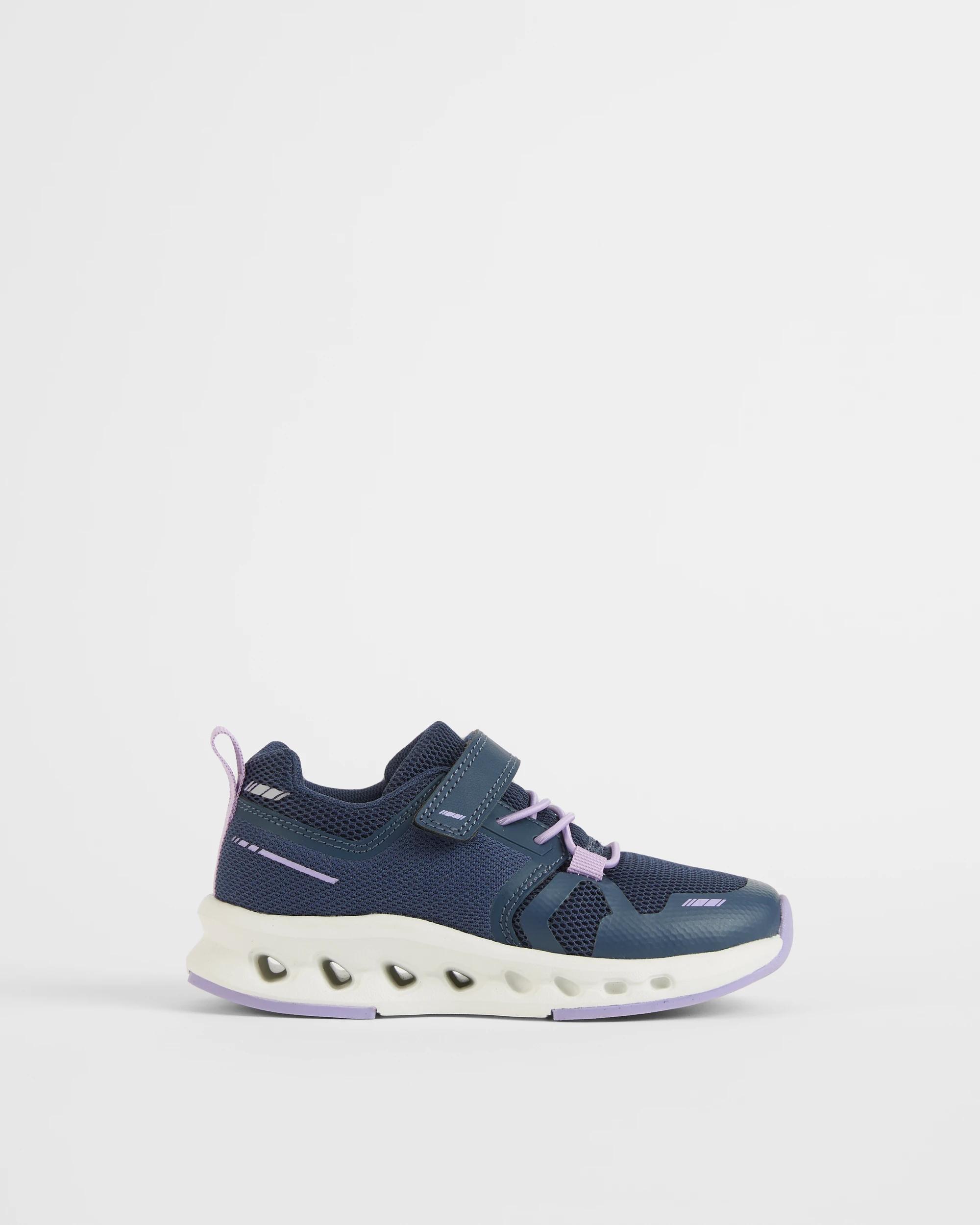 1 Target Kids Girls Expert Runners NAVY, 1 of 3