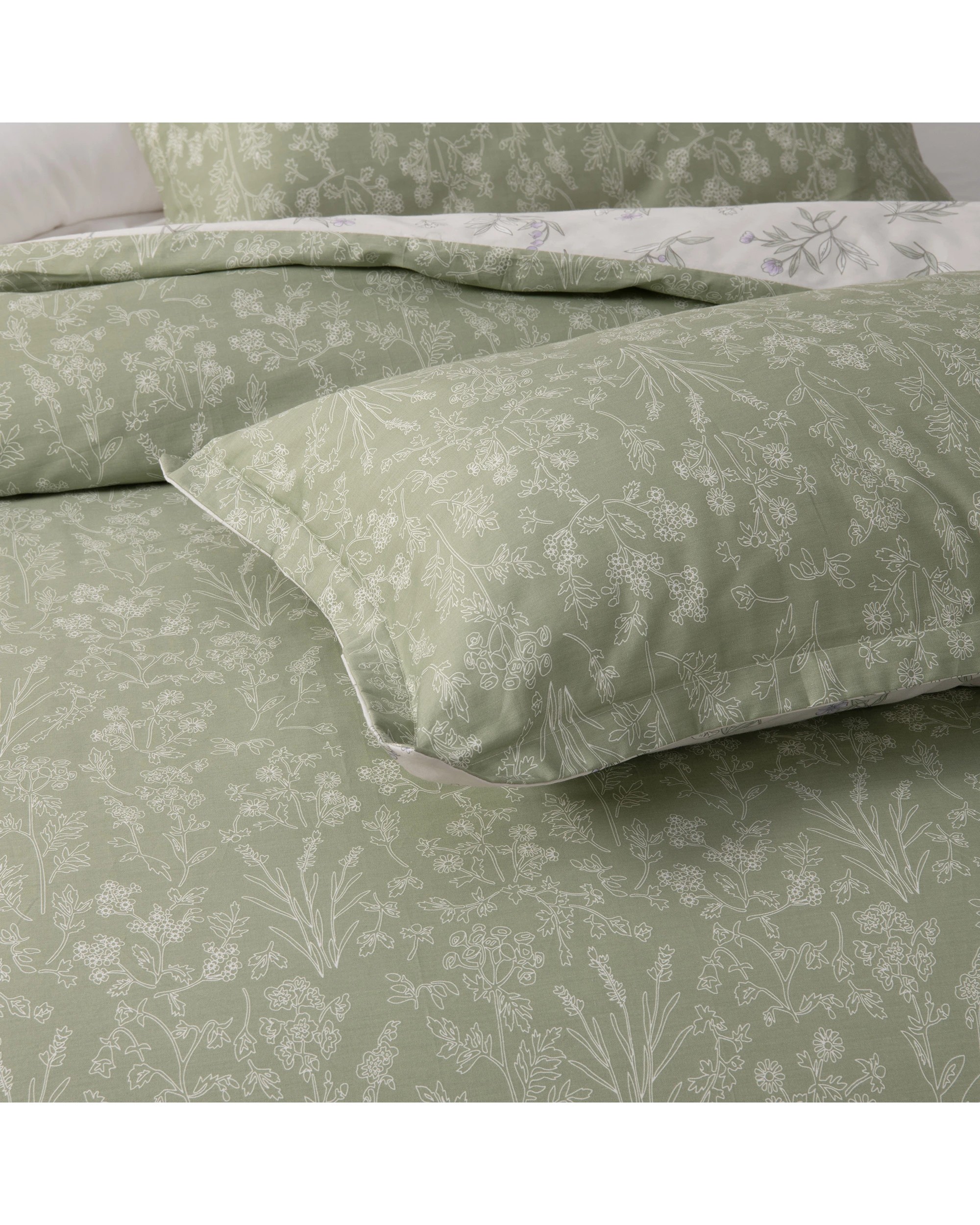 5 Dreamaker Adelle 100% Cotton Reversible Quilt Cover Set - Queen Bed - Floral Sage, 5 of 7