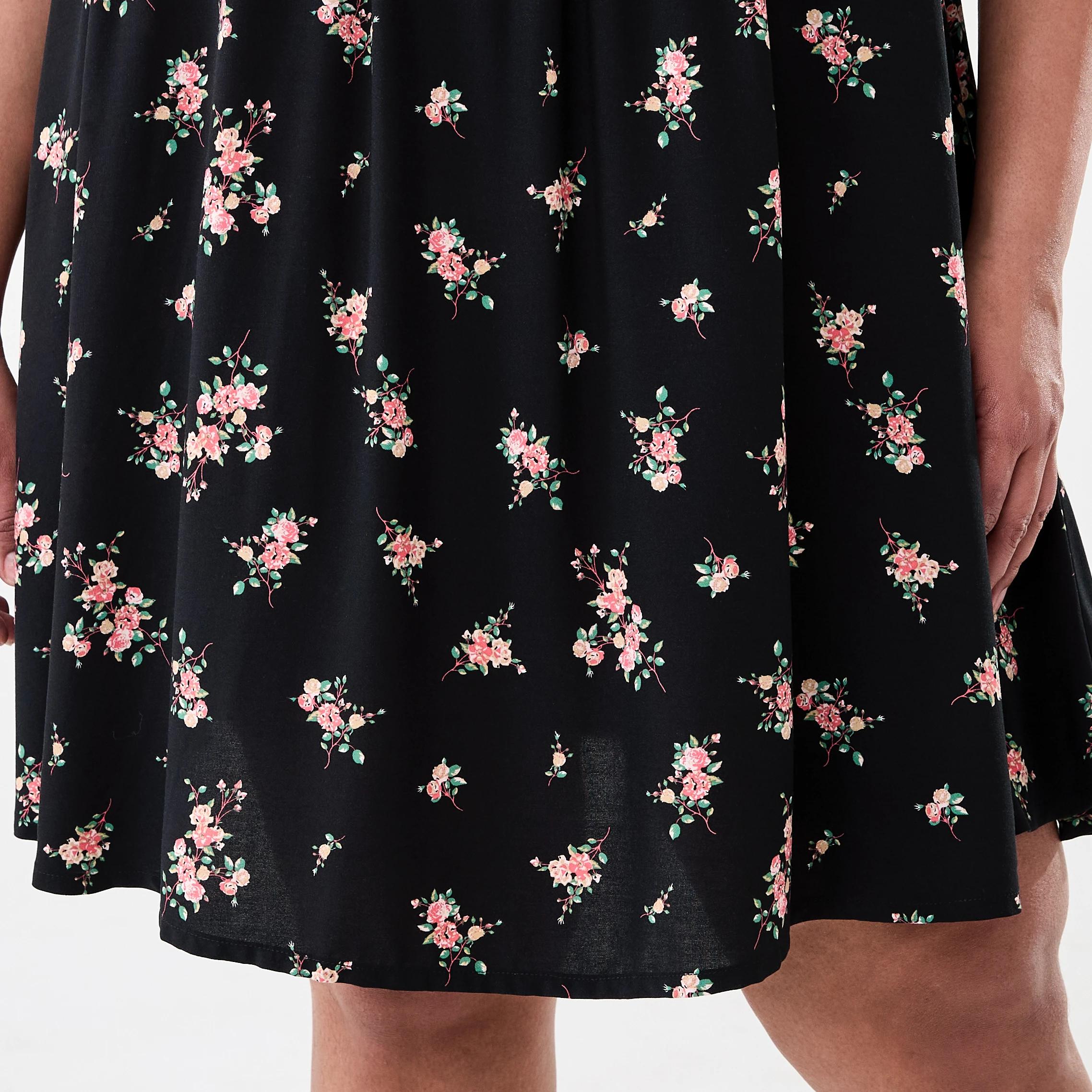 7 Curve Short Puff Sleeve Dress Rose Ditsy, 7 of 8