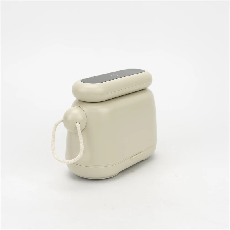 3 Rechargeable Dual Fabric Shaver, 3 of 10