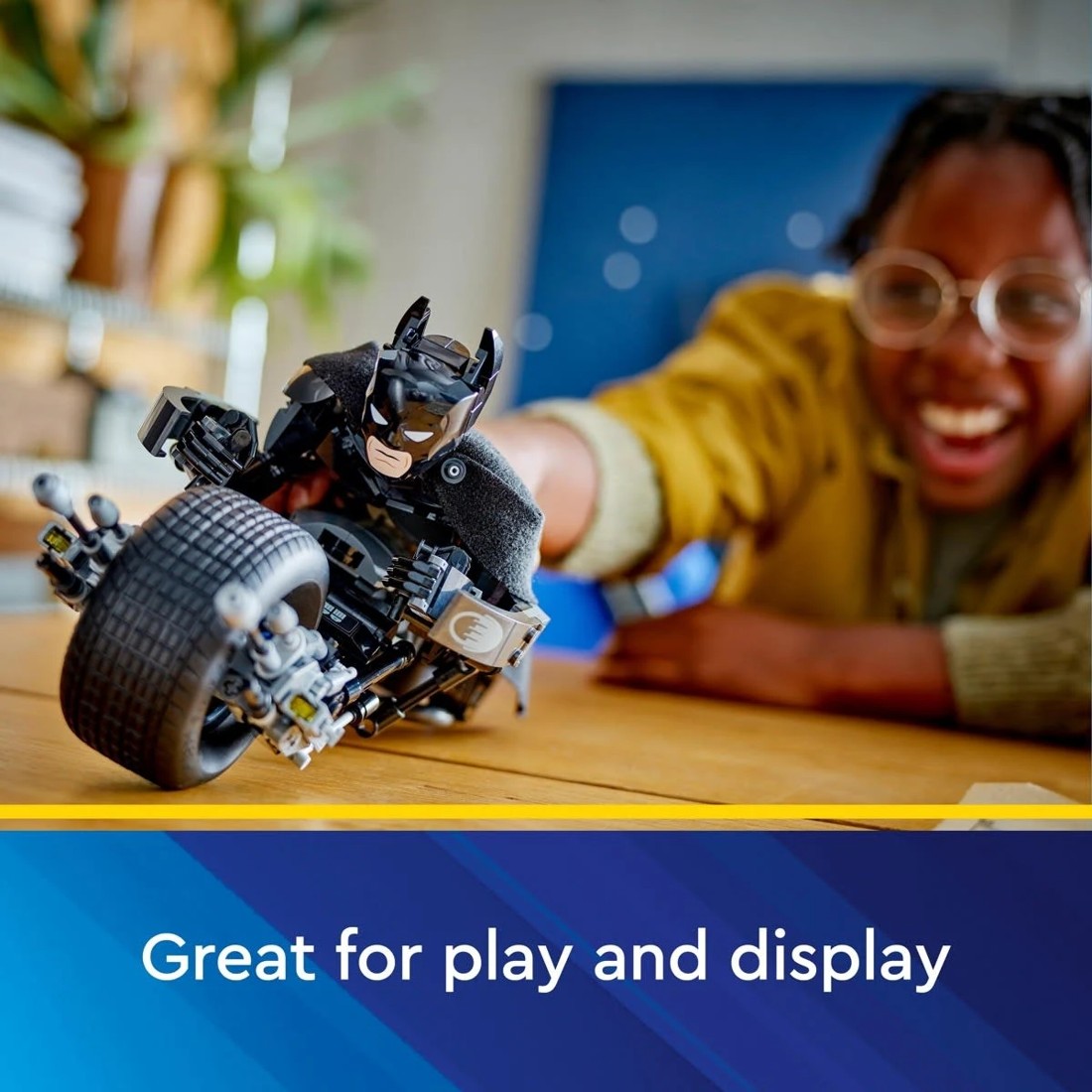 4 LEGO Super Heroes DC Batman Construction Figure and the Bat-Pod Bike 76273, 4 of 11