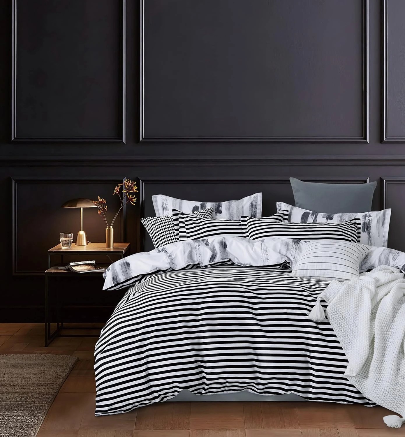 2 CleverPolly Printed Microfibre Reversible Quilt Cover Set - Lucas - Queen Bed, 2 of 6