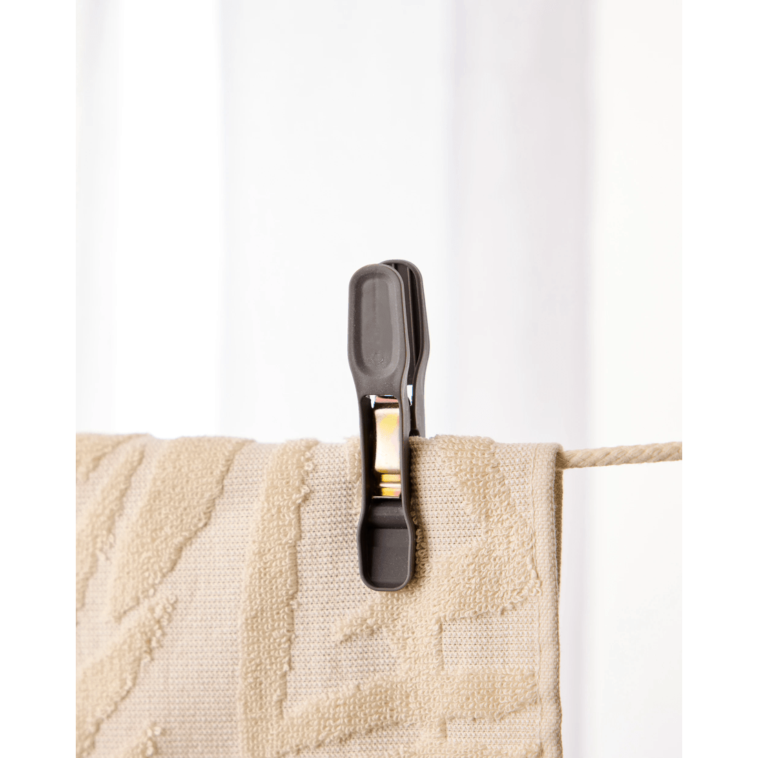 10 32 Pack Large Extra Pegs, 10 of 10