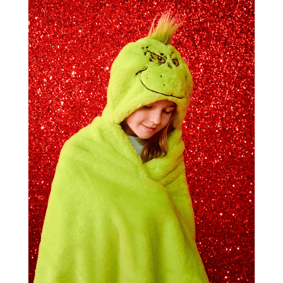 9 The Grinch Christmas Hooded Blanket Throw - Green, 9 of 9