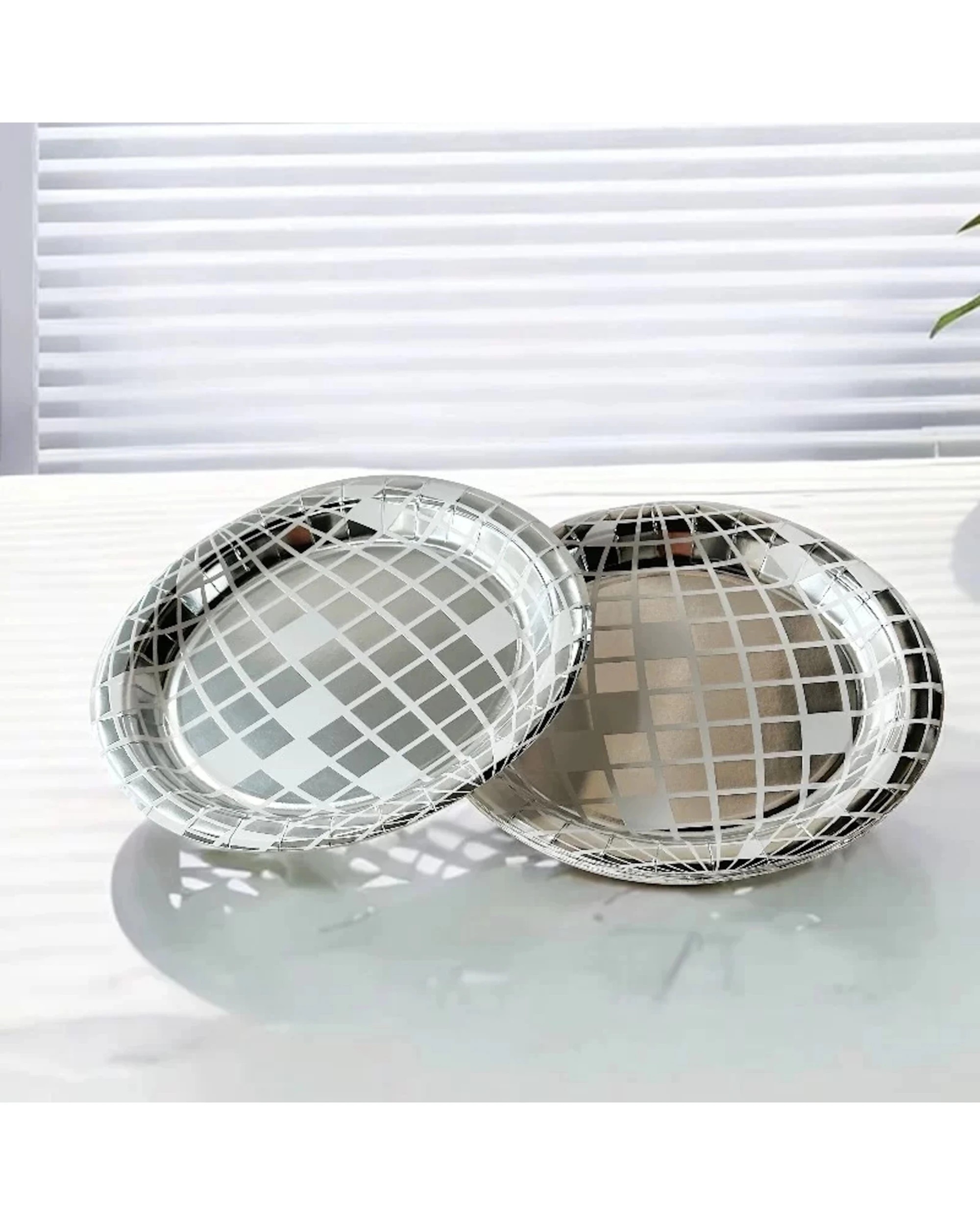 2 Party Maker Silver Disco Ball Paper Plates 22.5cm Pack of 8 - Silver, 2 of 3