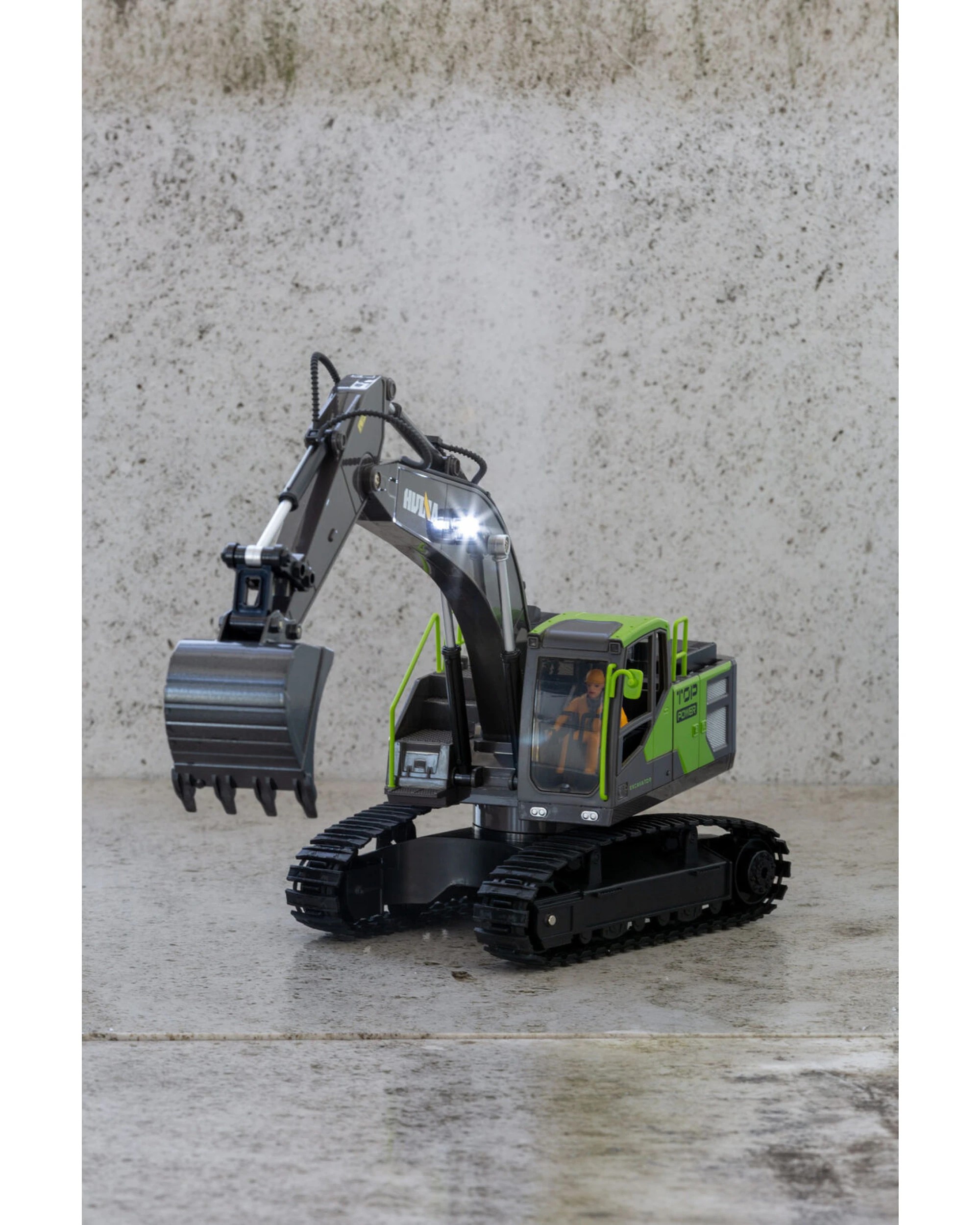 6 Gem Toys 1:18 Scale 13-Channel Alloy Remote Control Excavator Construction Vehicle with Lights, Sound and Steam, 6 of 8