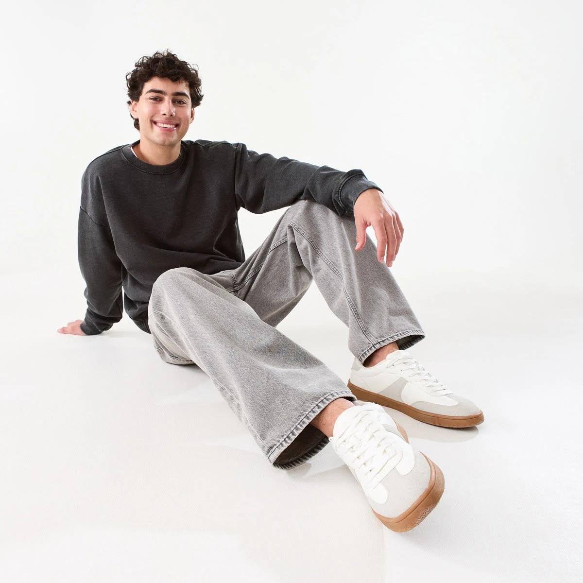 8 Oversized Crew Neck Sweatshirt Black, 8 of 10