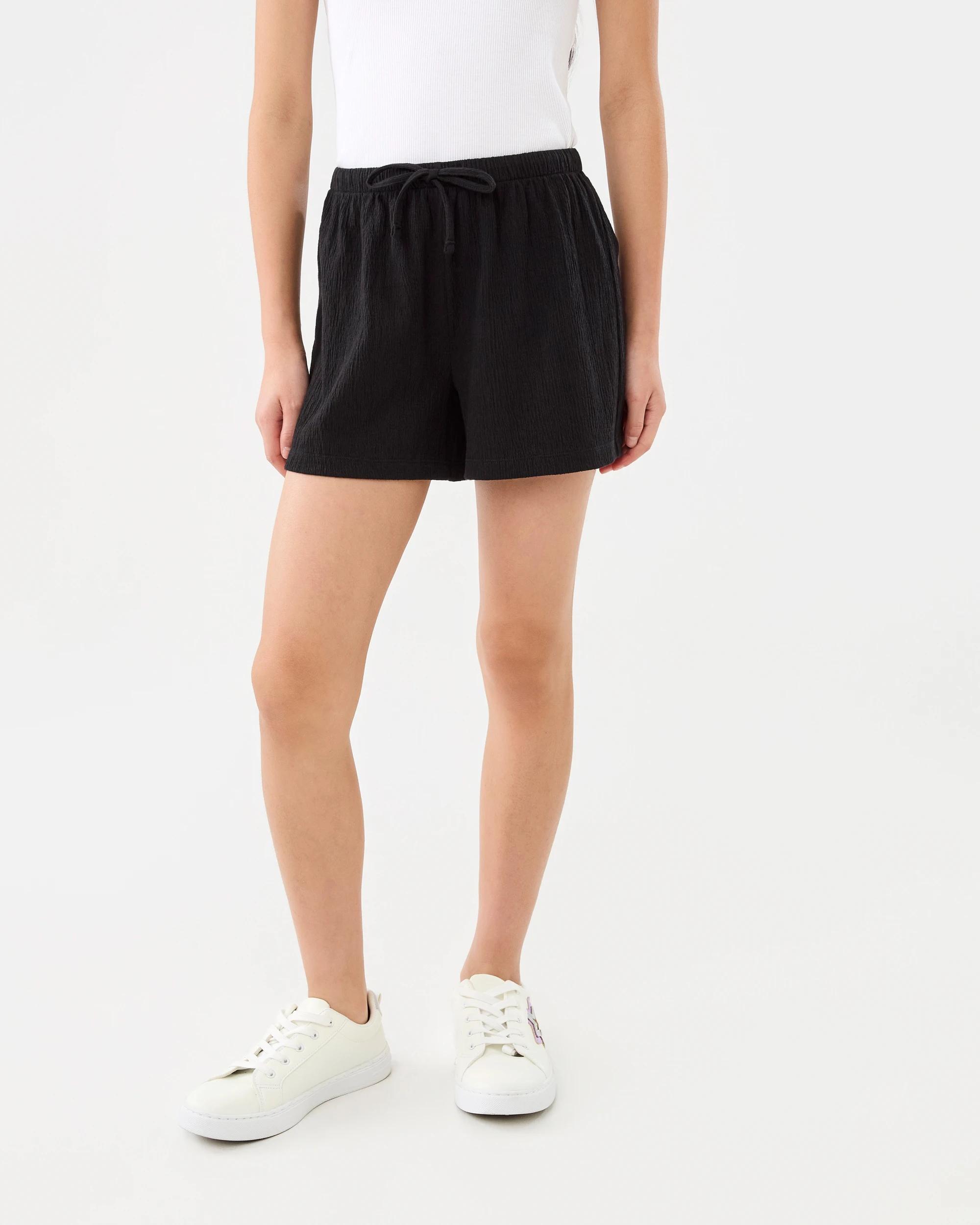 1 Crinkle Shorts Black, 1 of 5