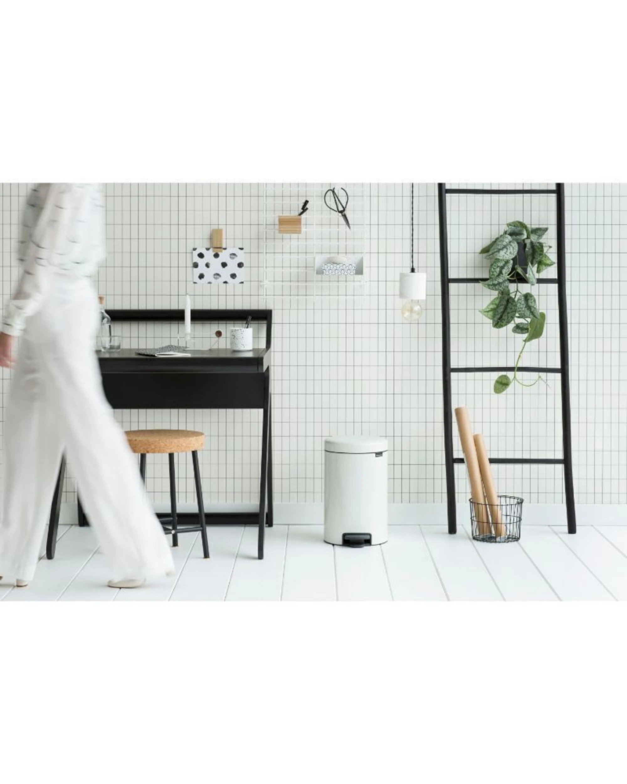 3 Brabantia New ICON 12L Pedal Bin - White, 3 of 4