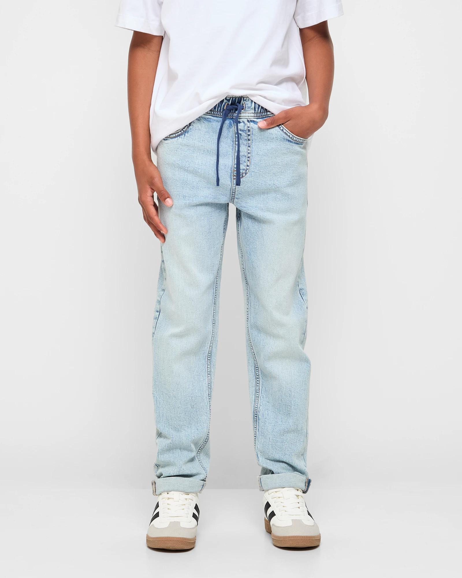 1 Target Denim Straight Denim Jeans LIGHT WASH, 1 of 5