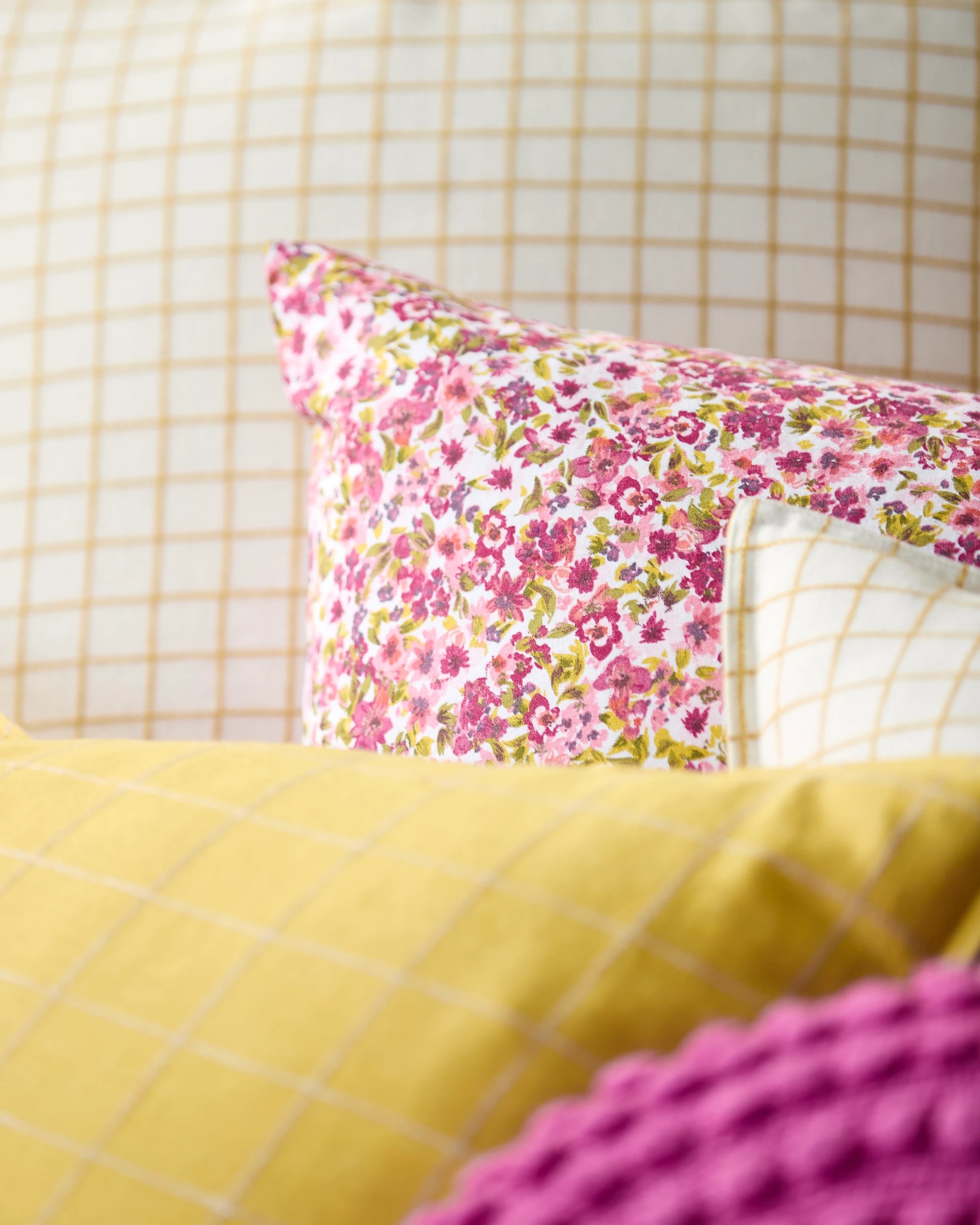 8 Target Check Linen/Cotton Quilt Cover Set - Queen Bed - Yellow, 8 of 10