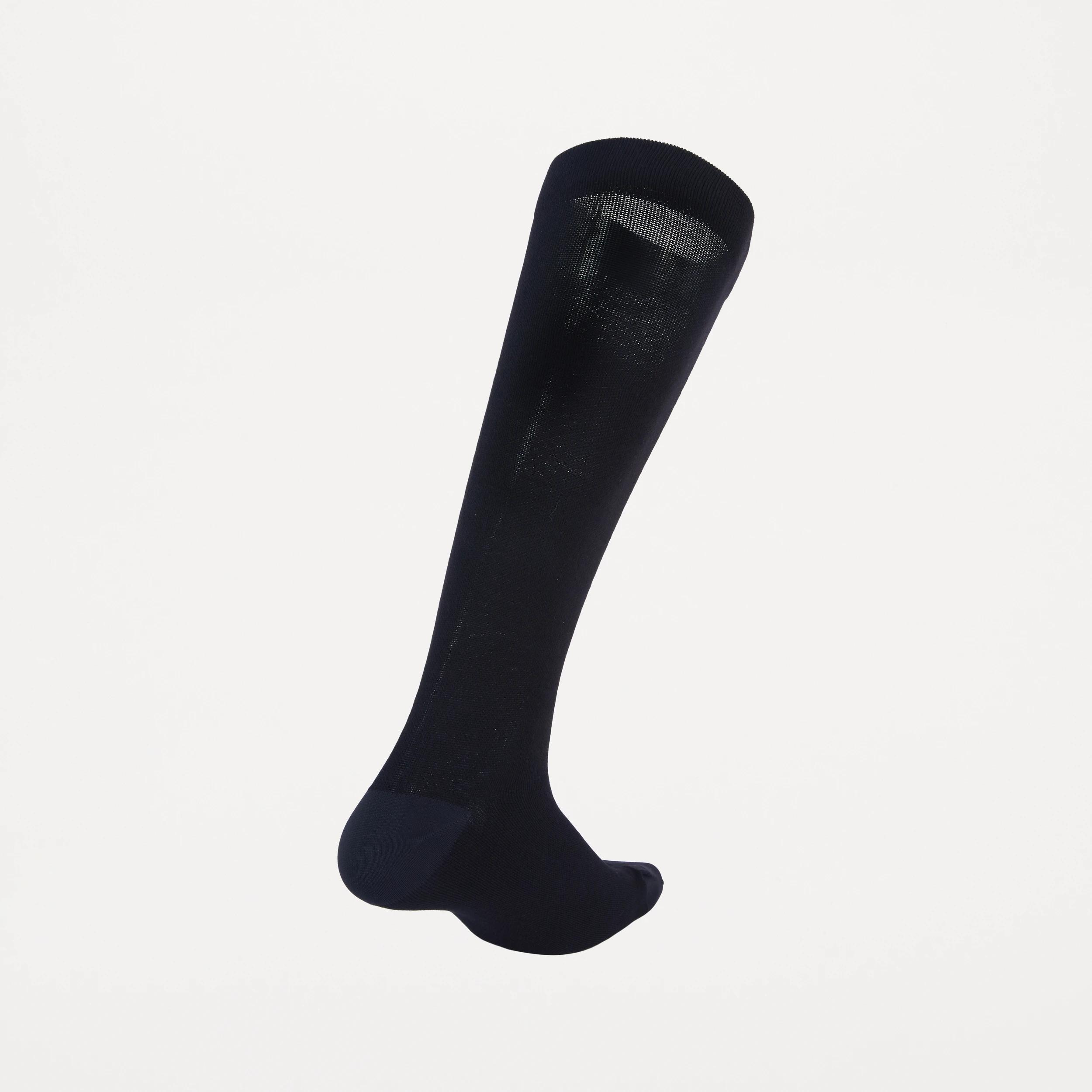 2 Compression Socks Black, 2 of 4