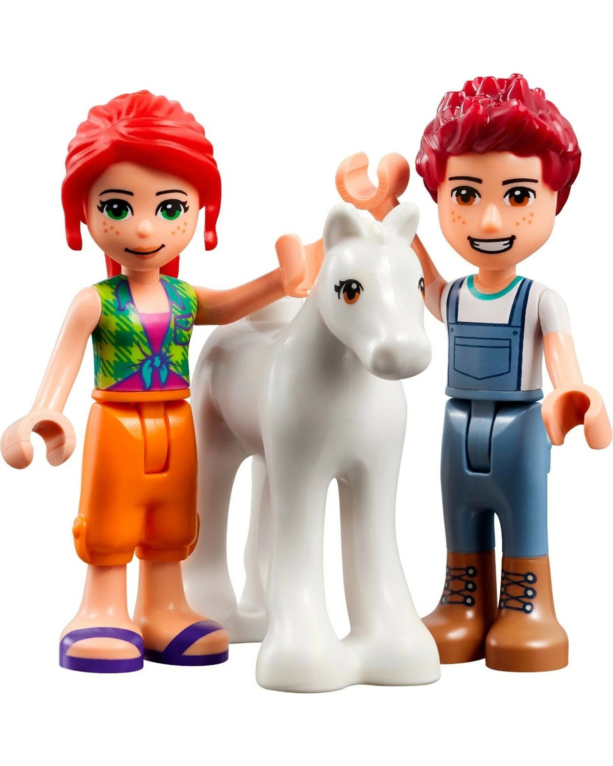 3 LEGO Friends 41696 Pony-Washing Stable, 3 of 5