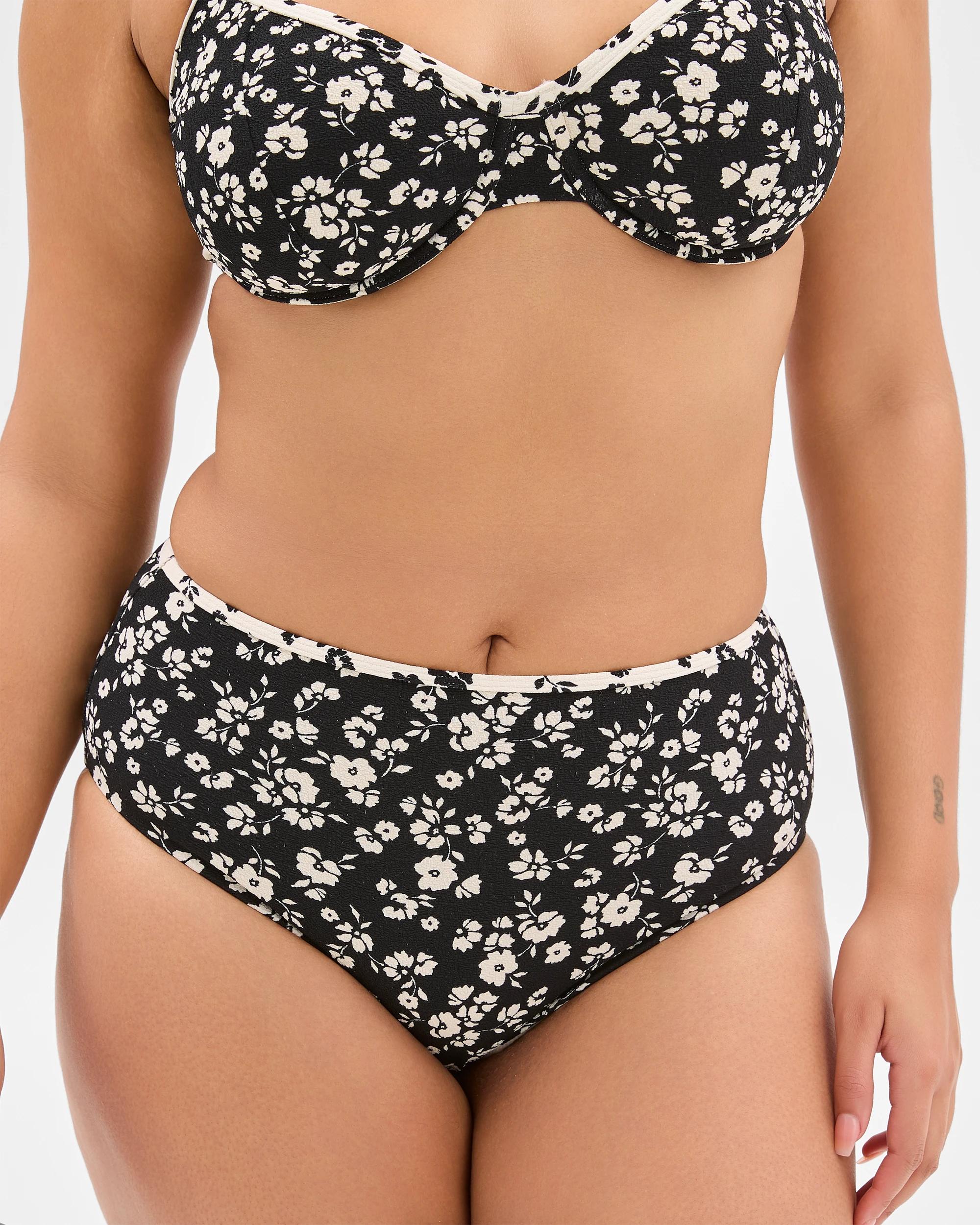 7 Target Textured Bikini Bottoms BLACK AND WHITE DAISY, 7 of 9
