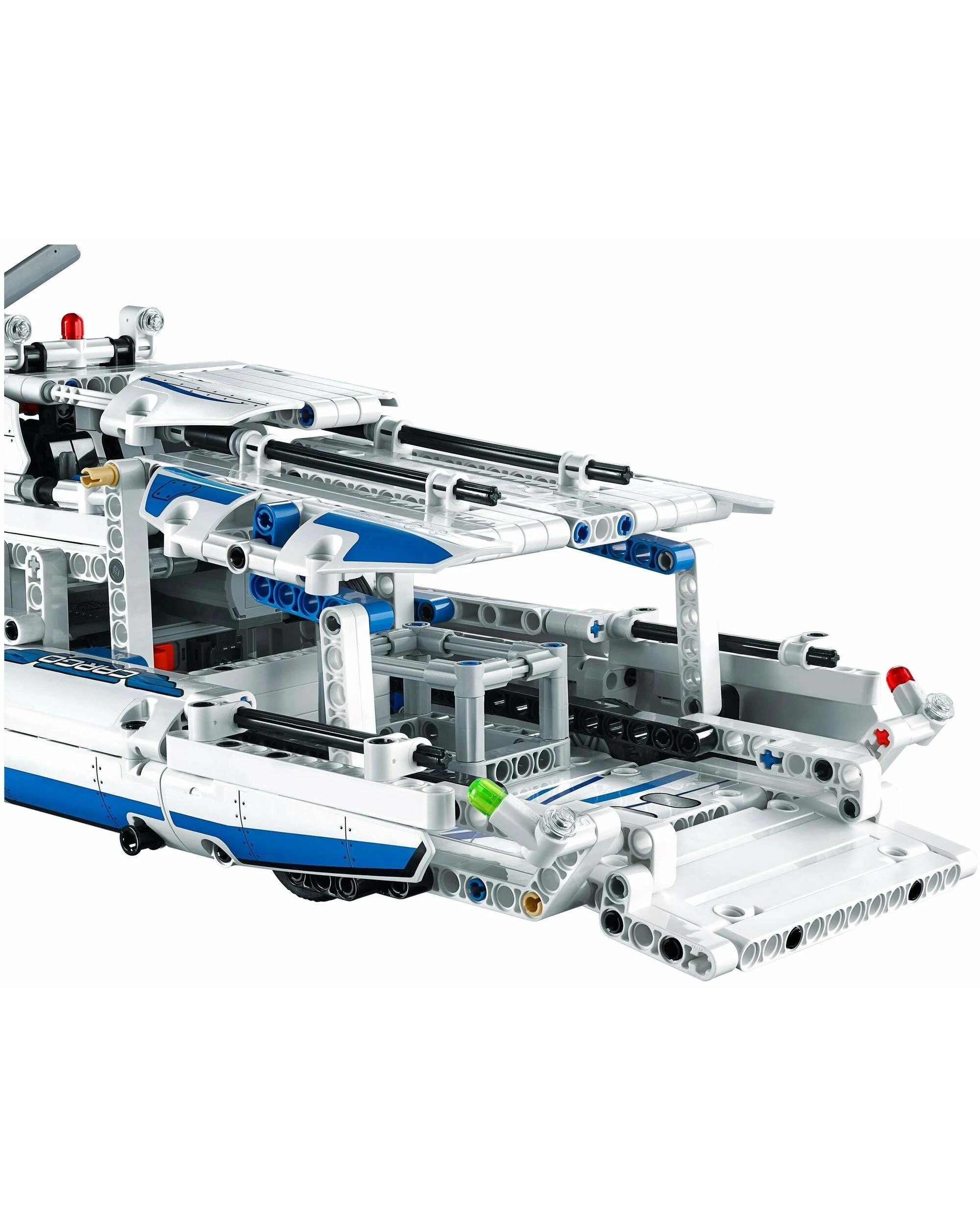 5 LEGO 42025 Cargo Plane: Motorized, Huge, Realistic!, 5 of 5