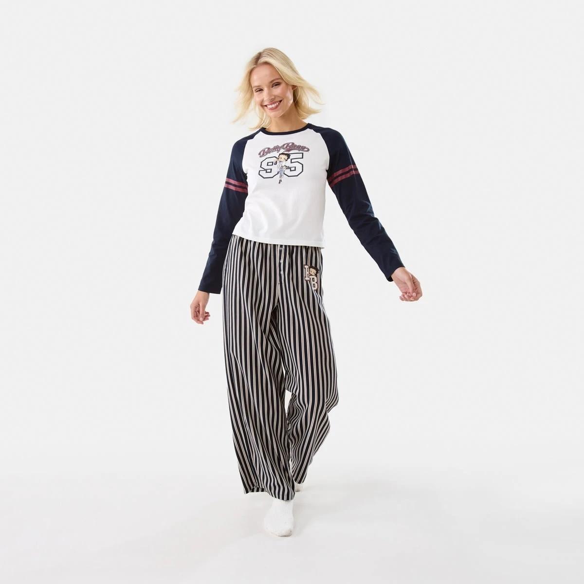 1 Betty Boop License Long Sleeve Top and Pants Pyjama set Betty Boop, 1 of 10