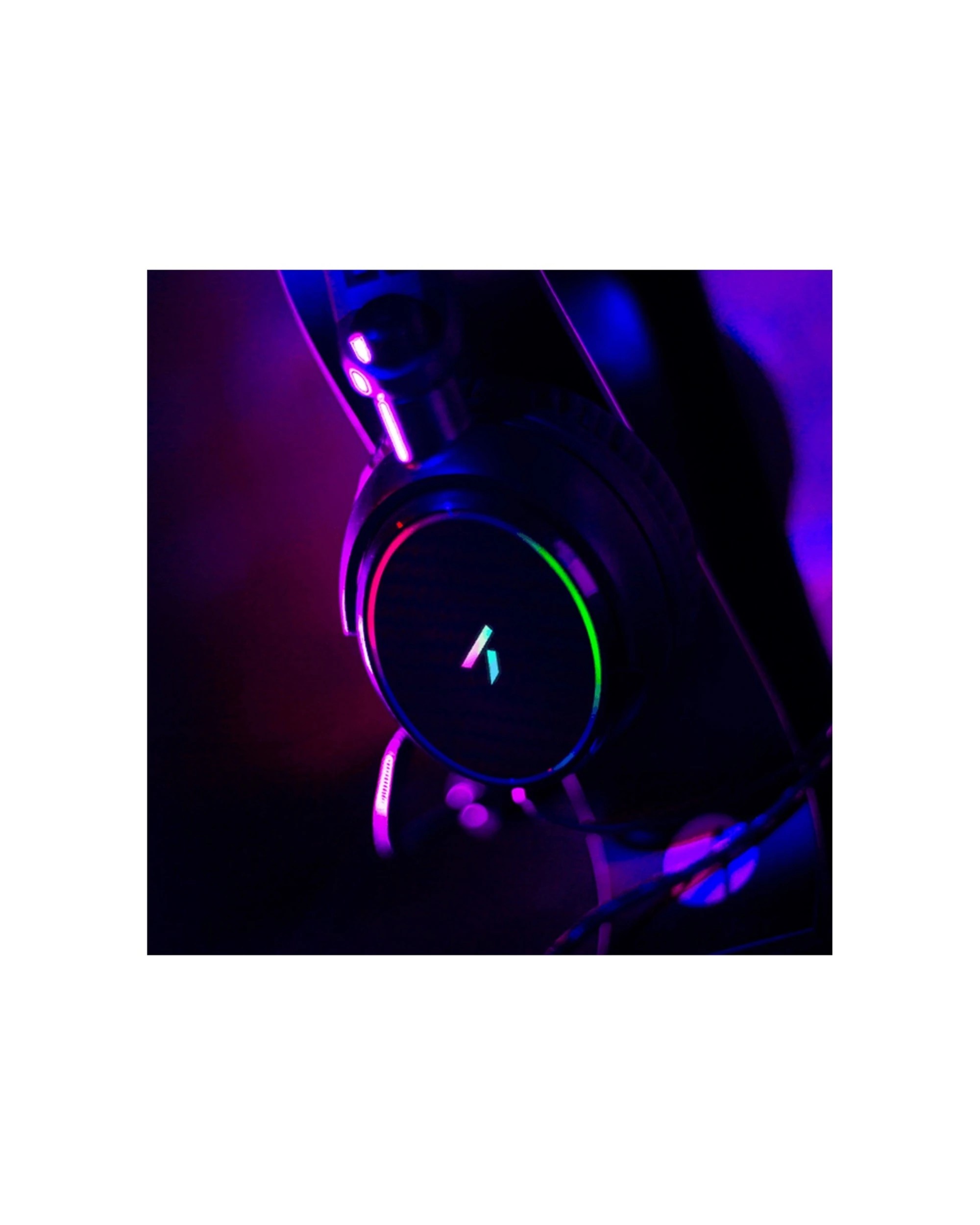 4 4Gamers Gaming Headset Wired Over Ear Multiplatform LED Lighting Mic 3.5mm - Black, 4 of 5