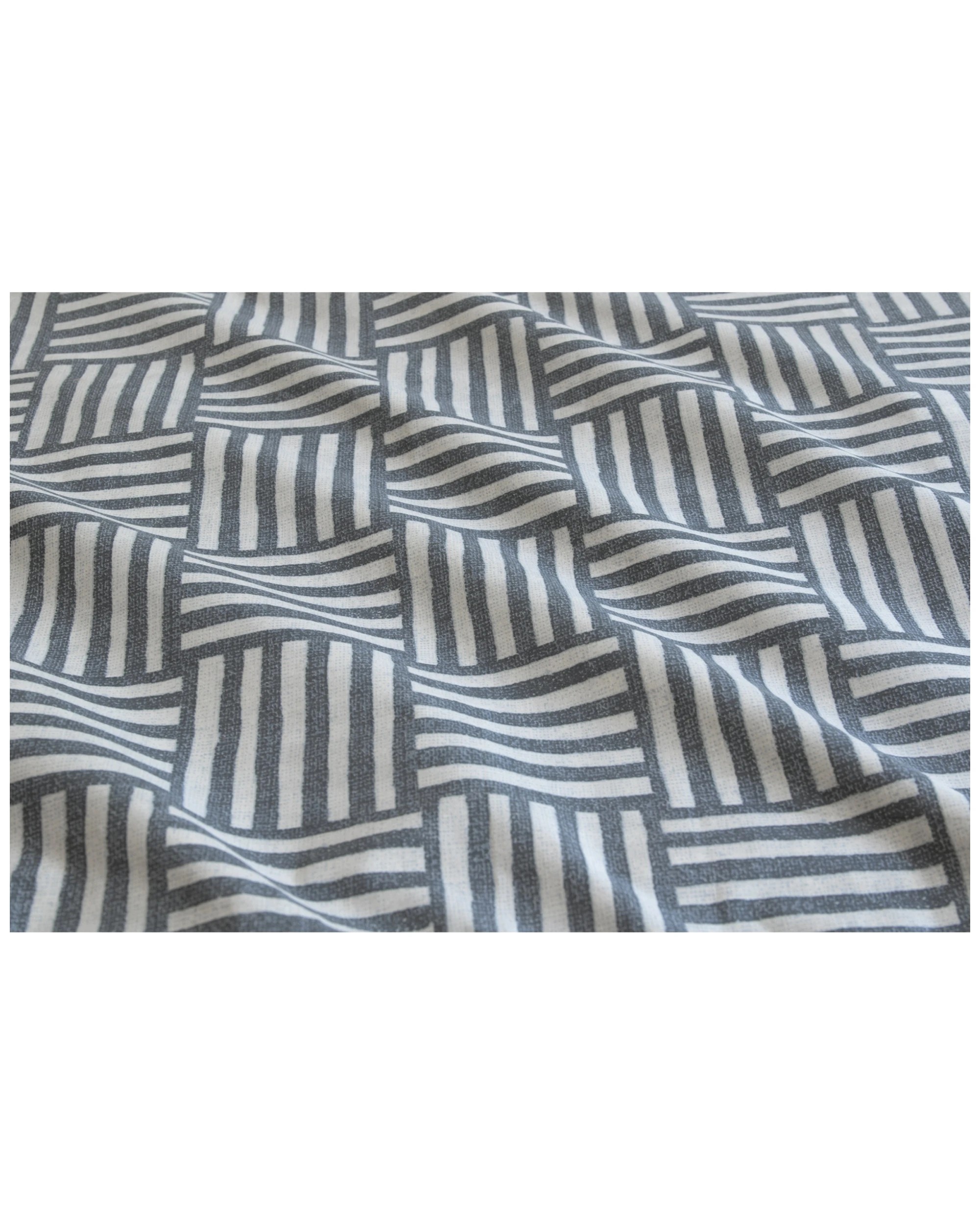 3 ARDOR Fletcher Quilt Cover Set Polyester Cotton Geo Pattern Bedding King
 - King Bed, 3 of 4