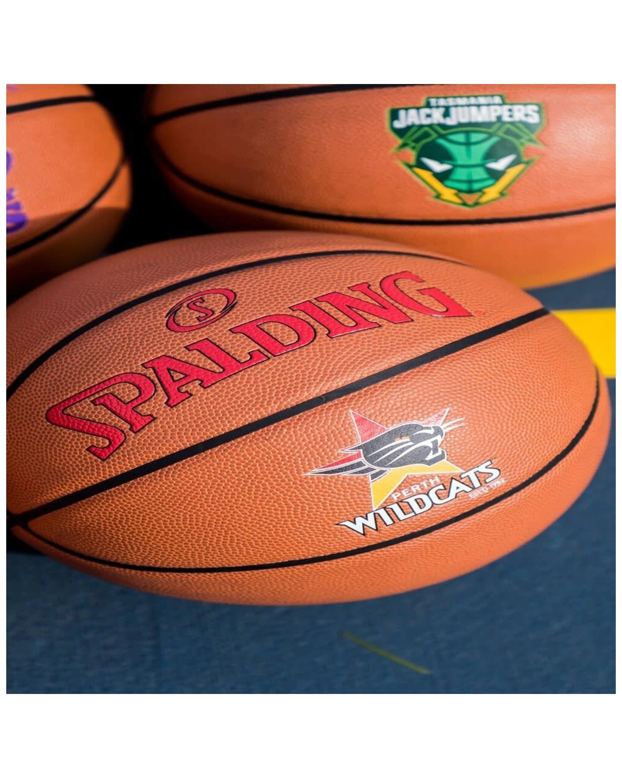 3 Spalding NBL Team Series Indoor Outdoor Basketball - Perth Wildcats Size 7 - Orange, 3 of 4