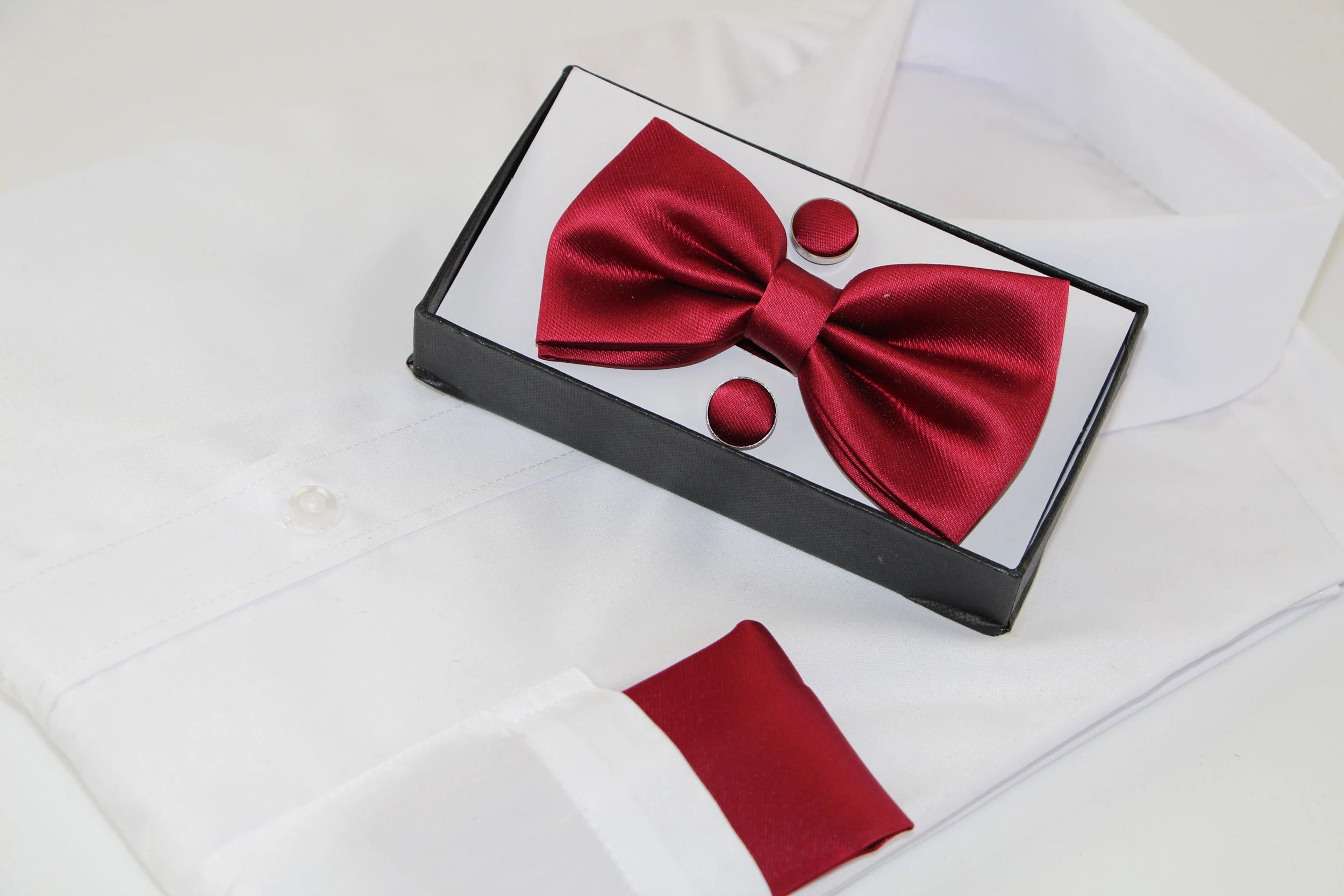 1 Zasel Mens Matching Bow Tie, Pocket Square & Cuff Links Set - Brown, 1 of 1