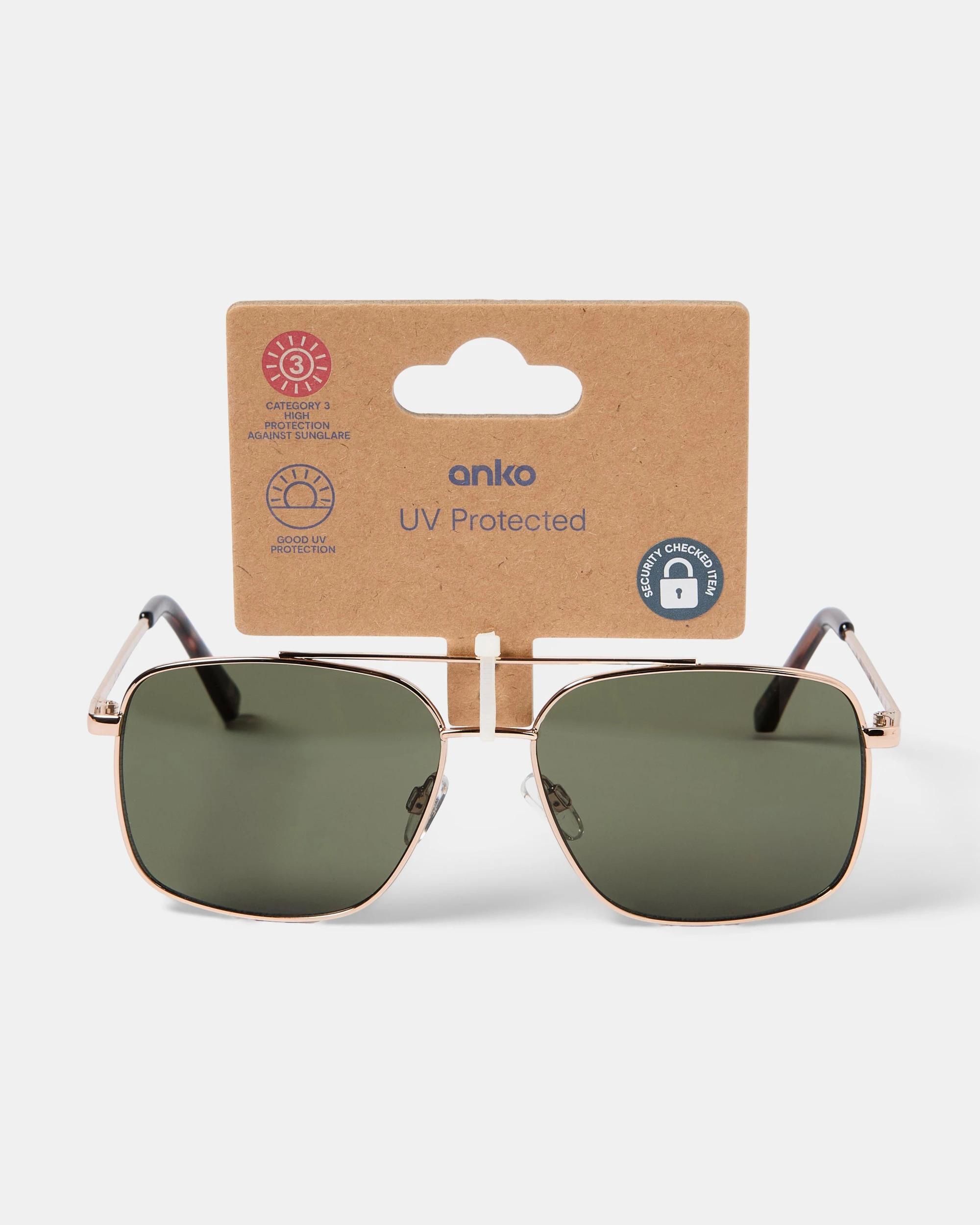 5 Gold Tone Metal Aviator Sunglasses Gold, 5 of 5