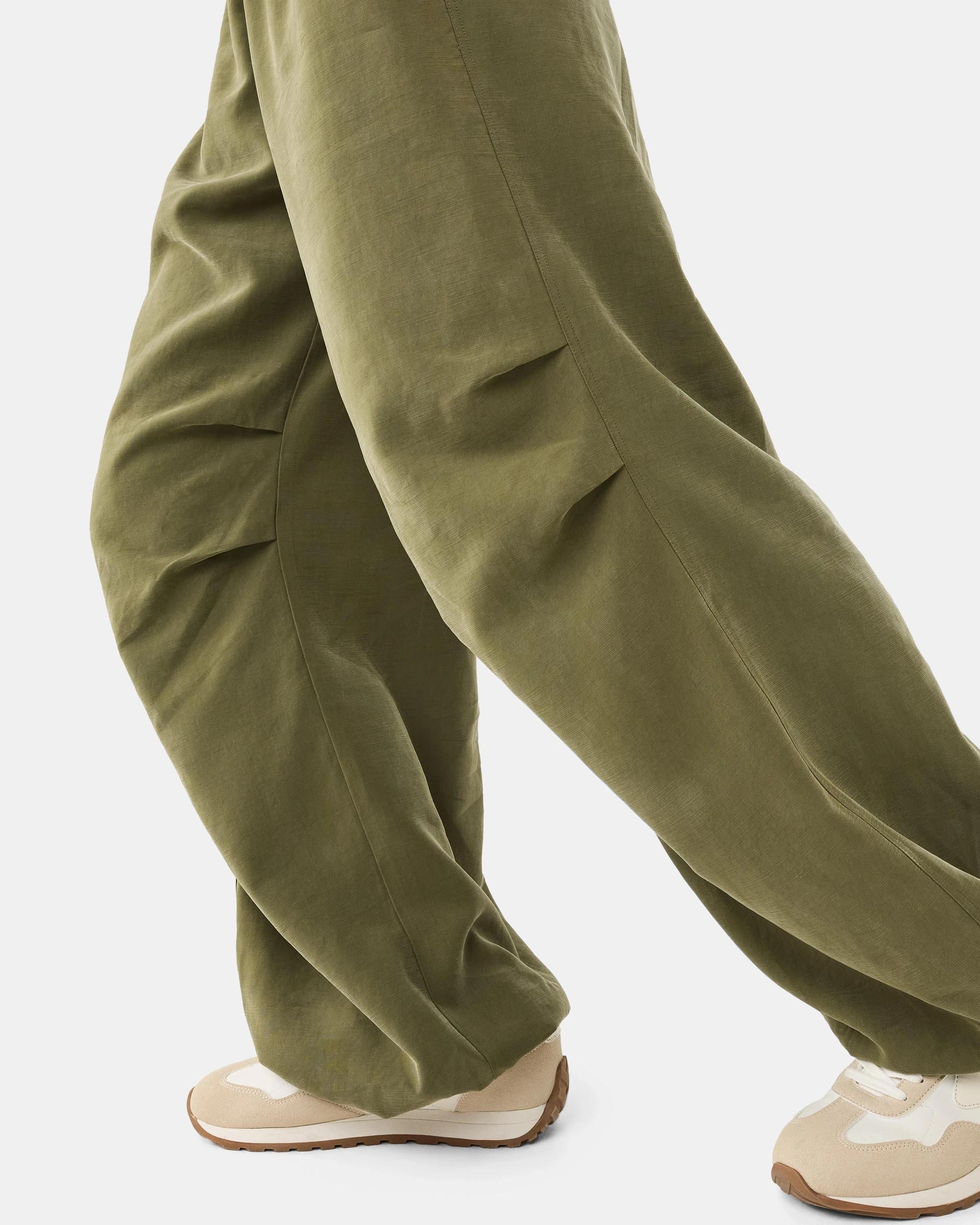 8 Baggy Utility Pants Deep Olive, 8 of 10
