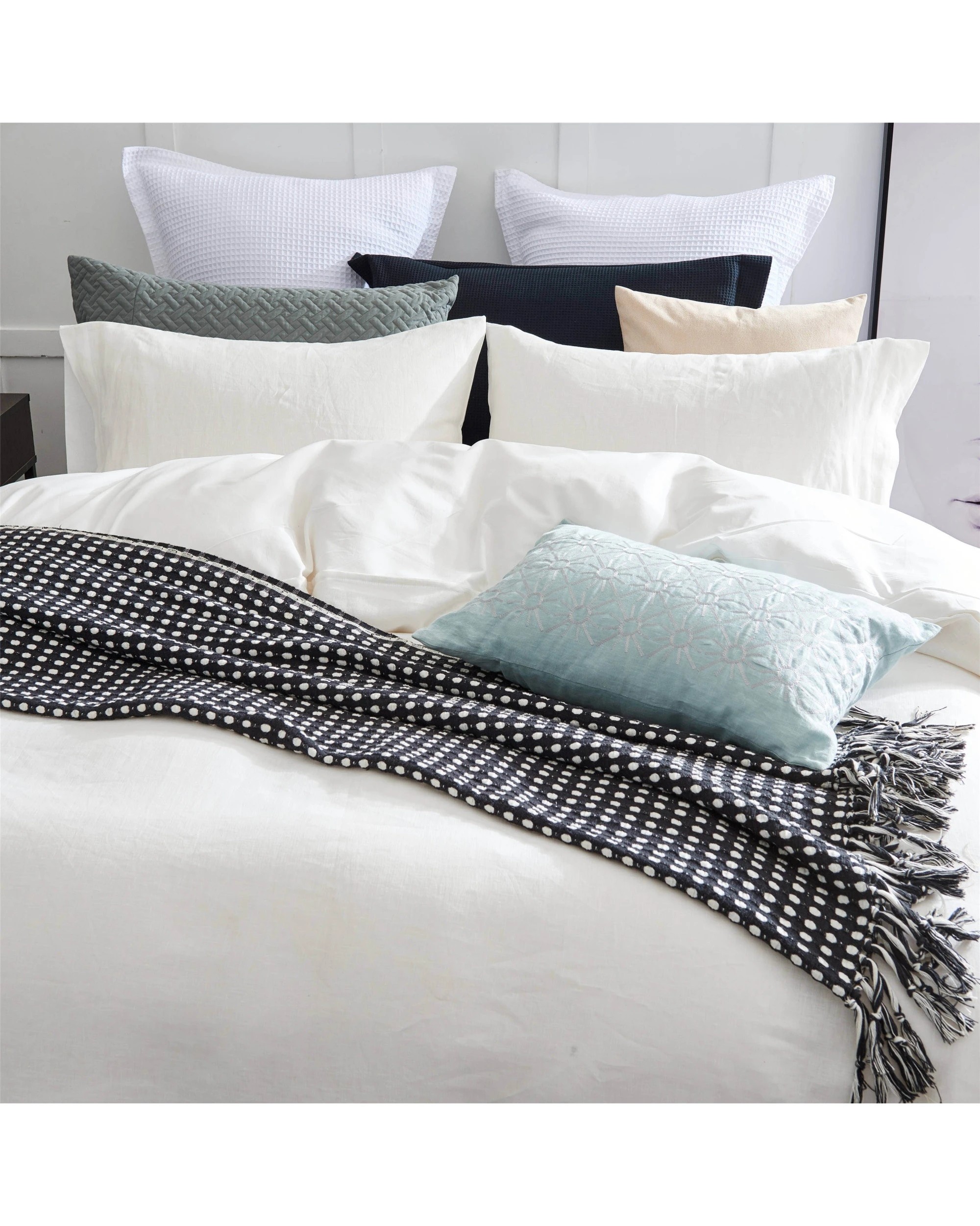 2 Cotton More Vintage Wash Linen Quilt Cover Set Single Off - White, 2 of 6