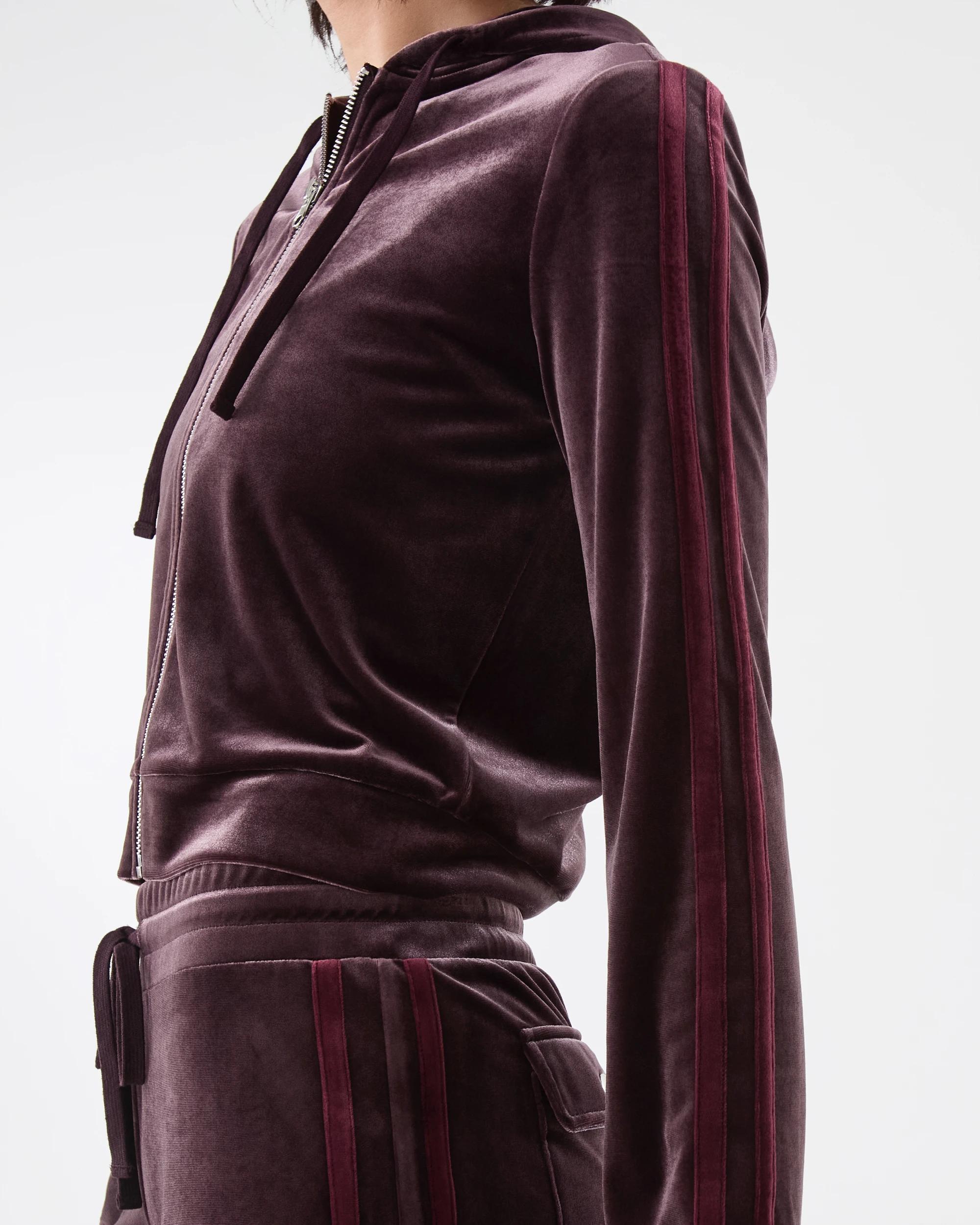 8 Velour Cropped Hoodie Choc Plum, 8 of 9