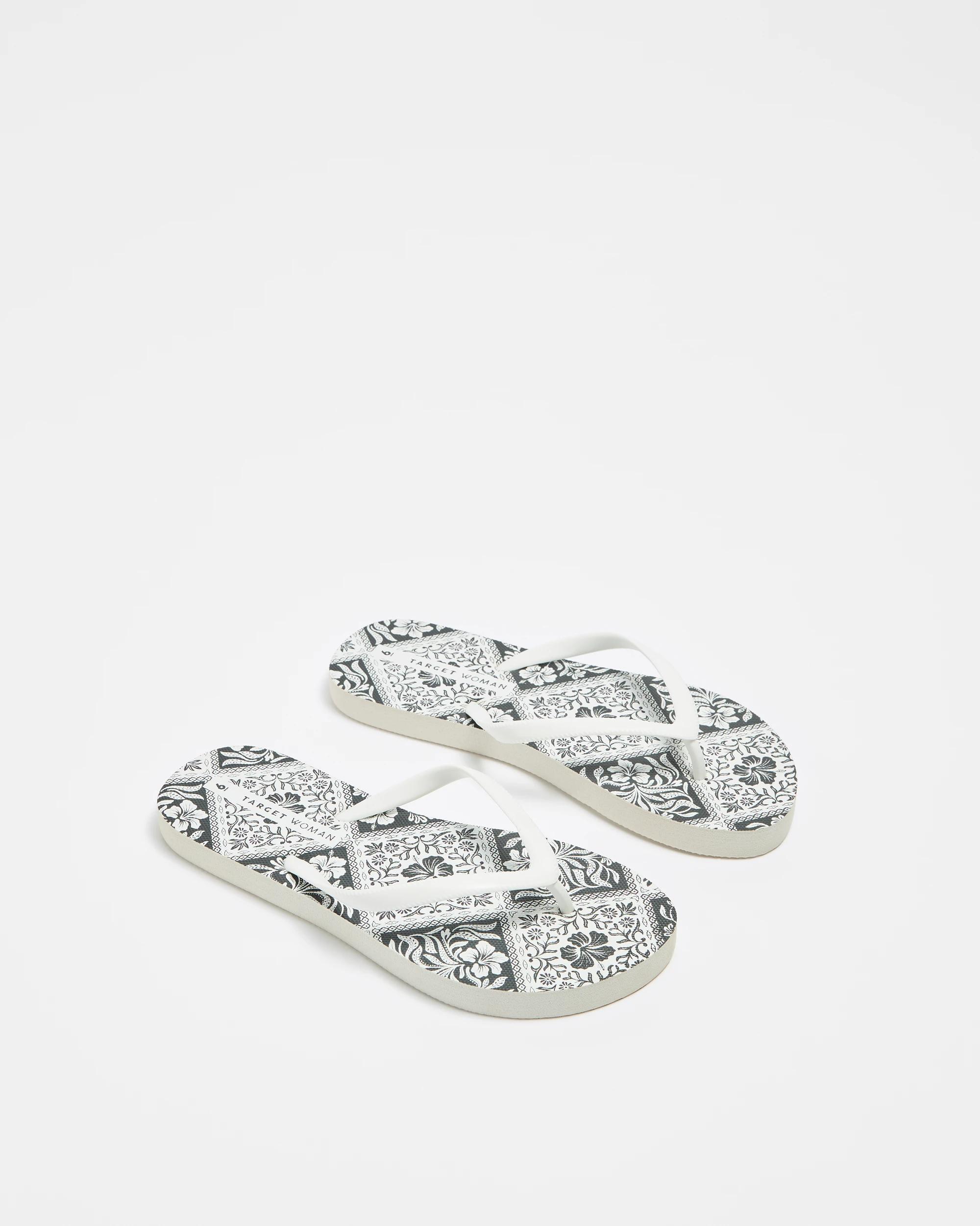 3 Target Womens Everyday Printed Thongs BLACK AND WHITE, 3 of 3