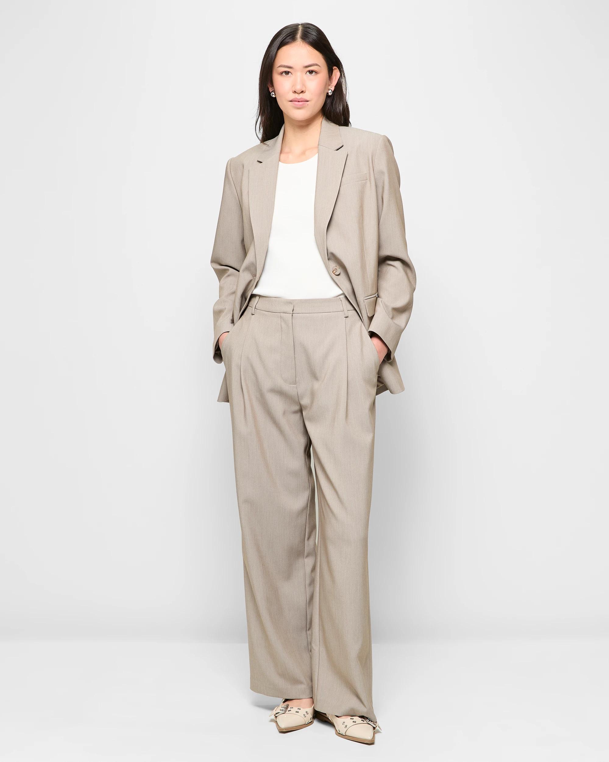 1 Classic Pleat Front Wide Leg Pants - Preview VINTAGE KHAKI, 1 of 5