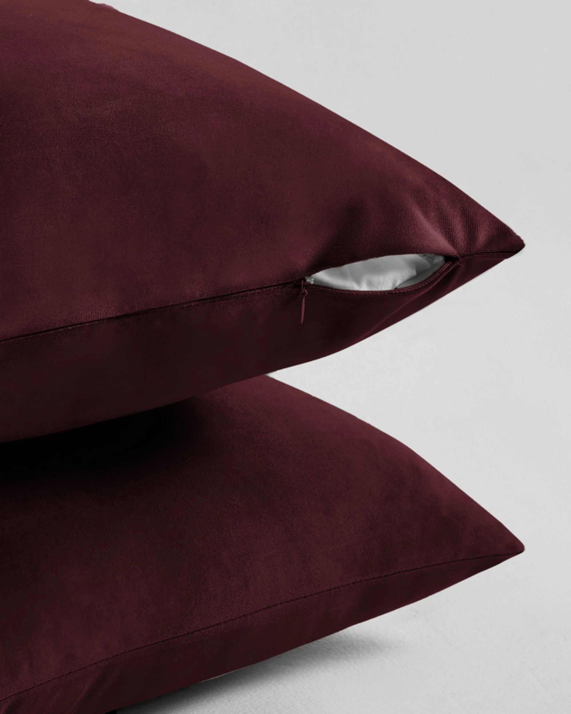 2 Gioia Casa 2-Pack Velvet Cushion Covers 45x45cm - Burgundy, 2 of 2