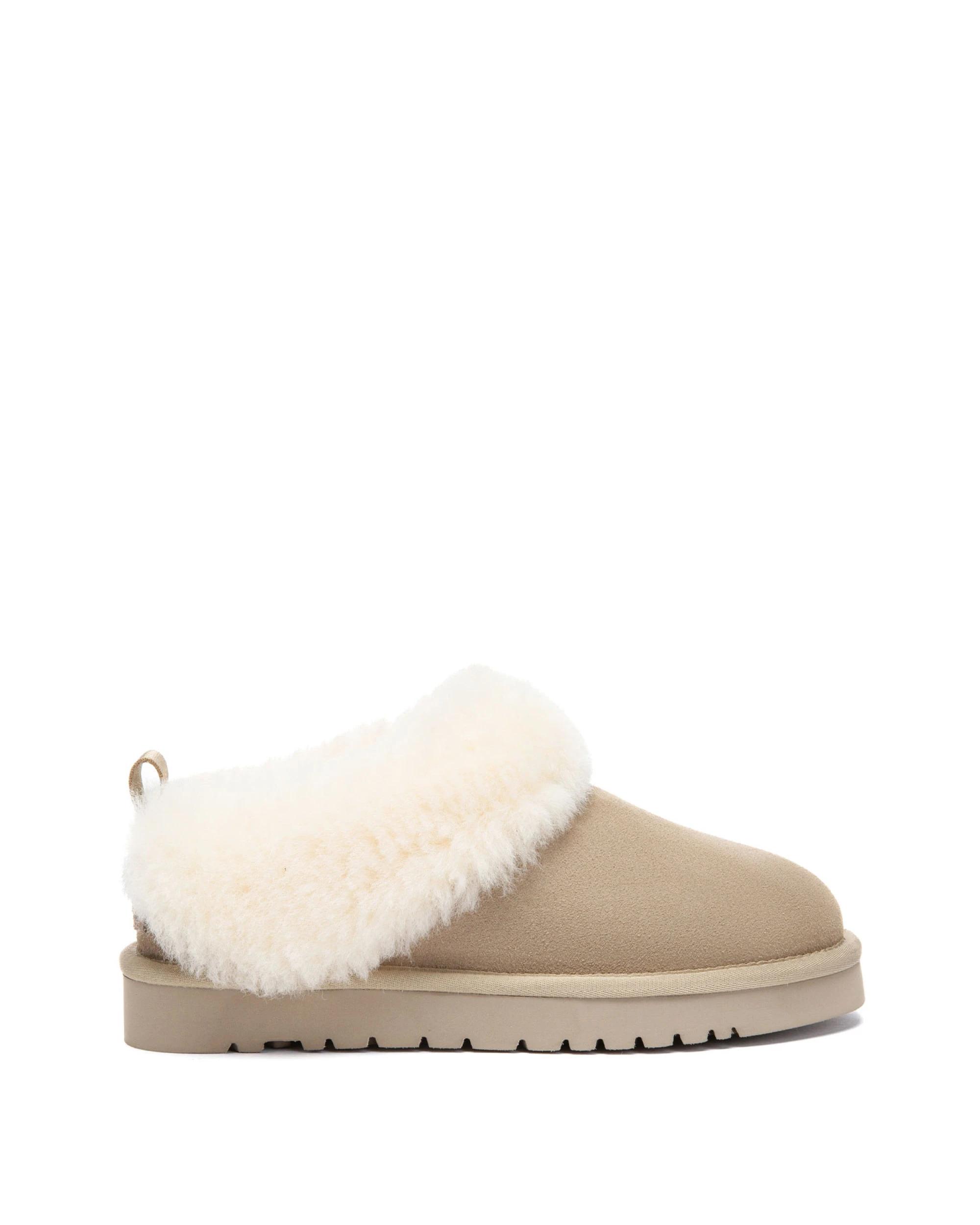 1 Australian Shepherd UGG Glavin Slipper SAND, 1 of 5