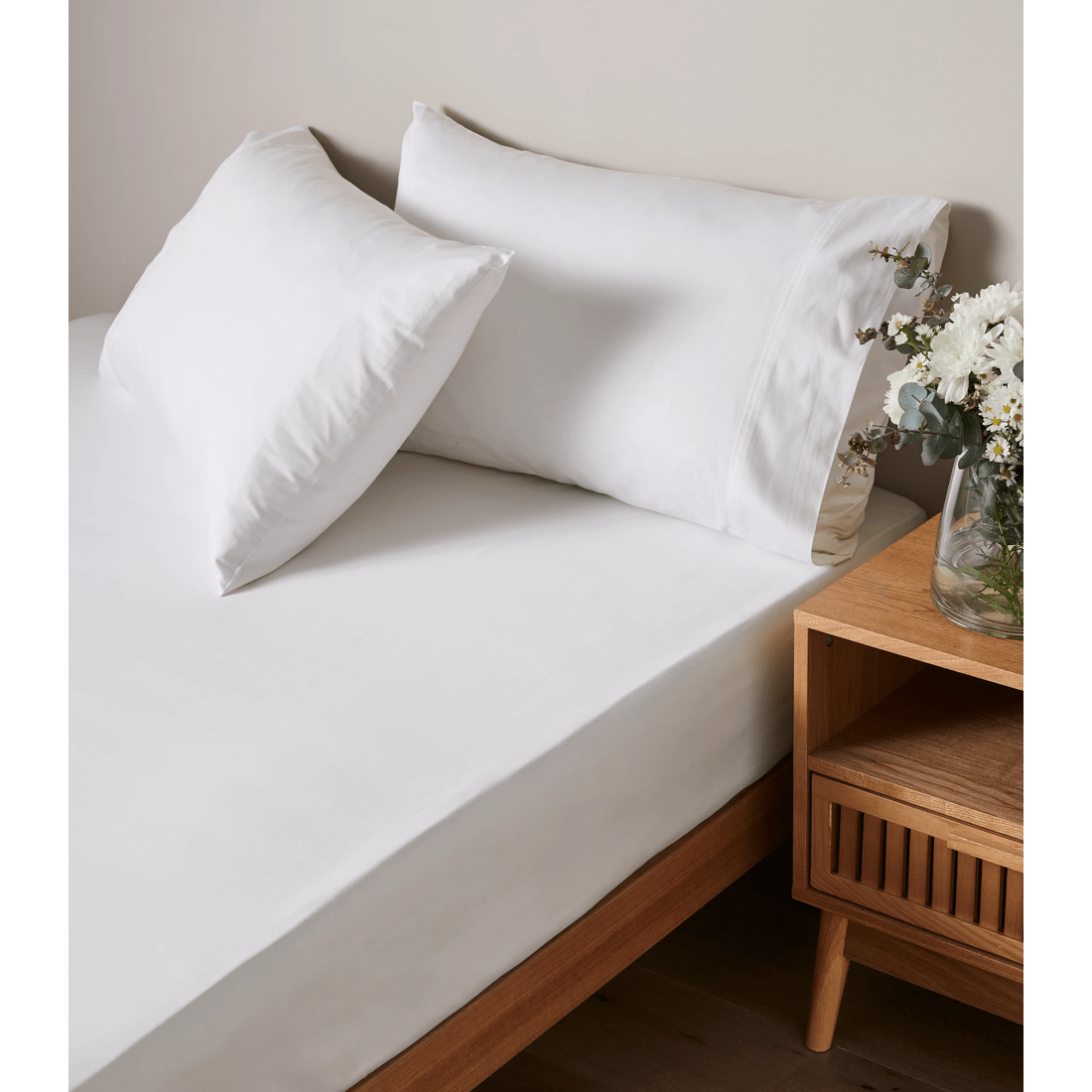 2 Supima 400 Thread Count Cotton Fitted Sheet
 - Queen Bed
 - White, 2 of 2