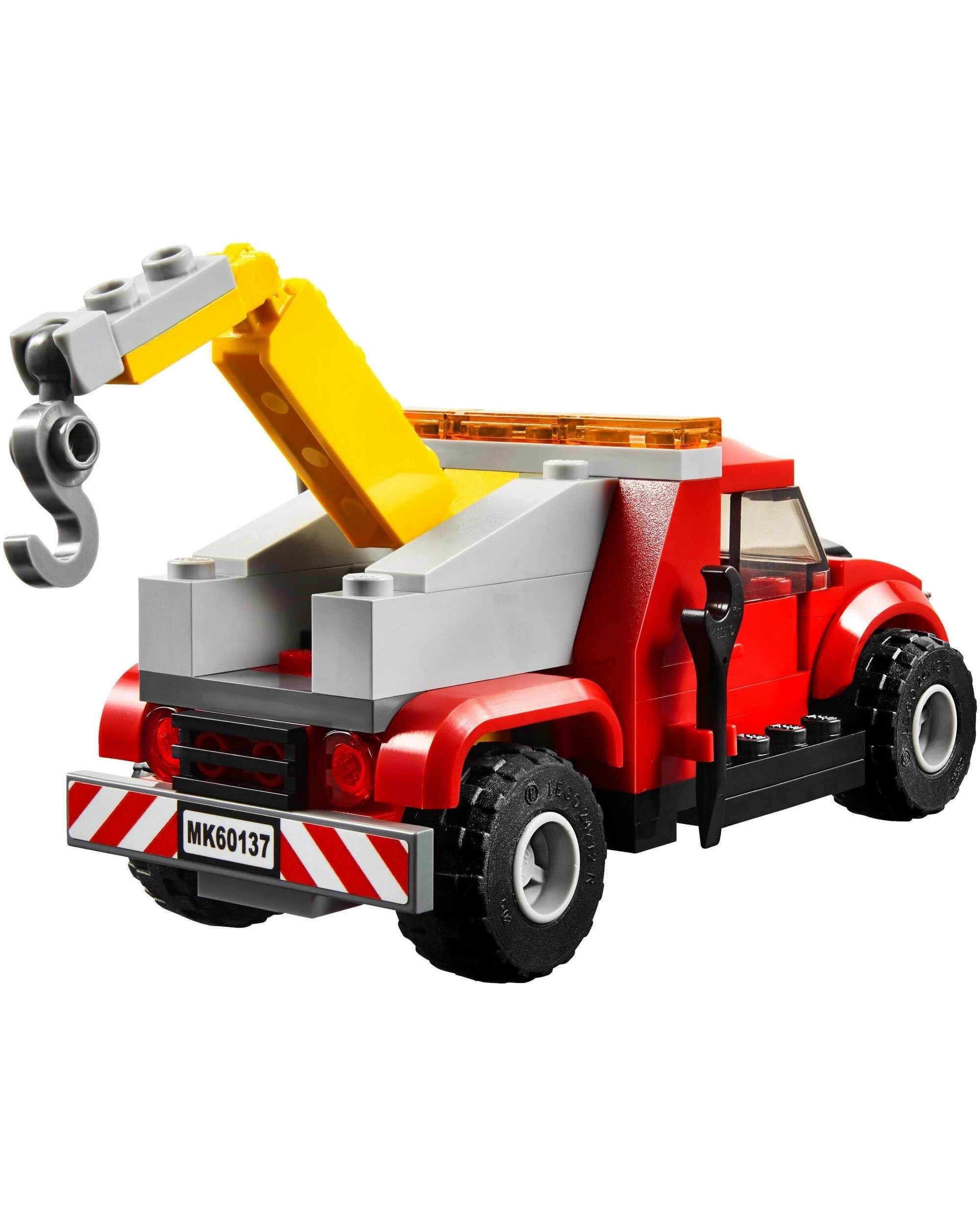 3 LEGO City Police Tow Truck Trouble 60137 Building Toy, 3 of 5