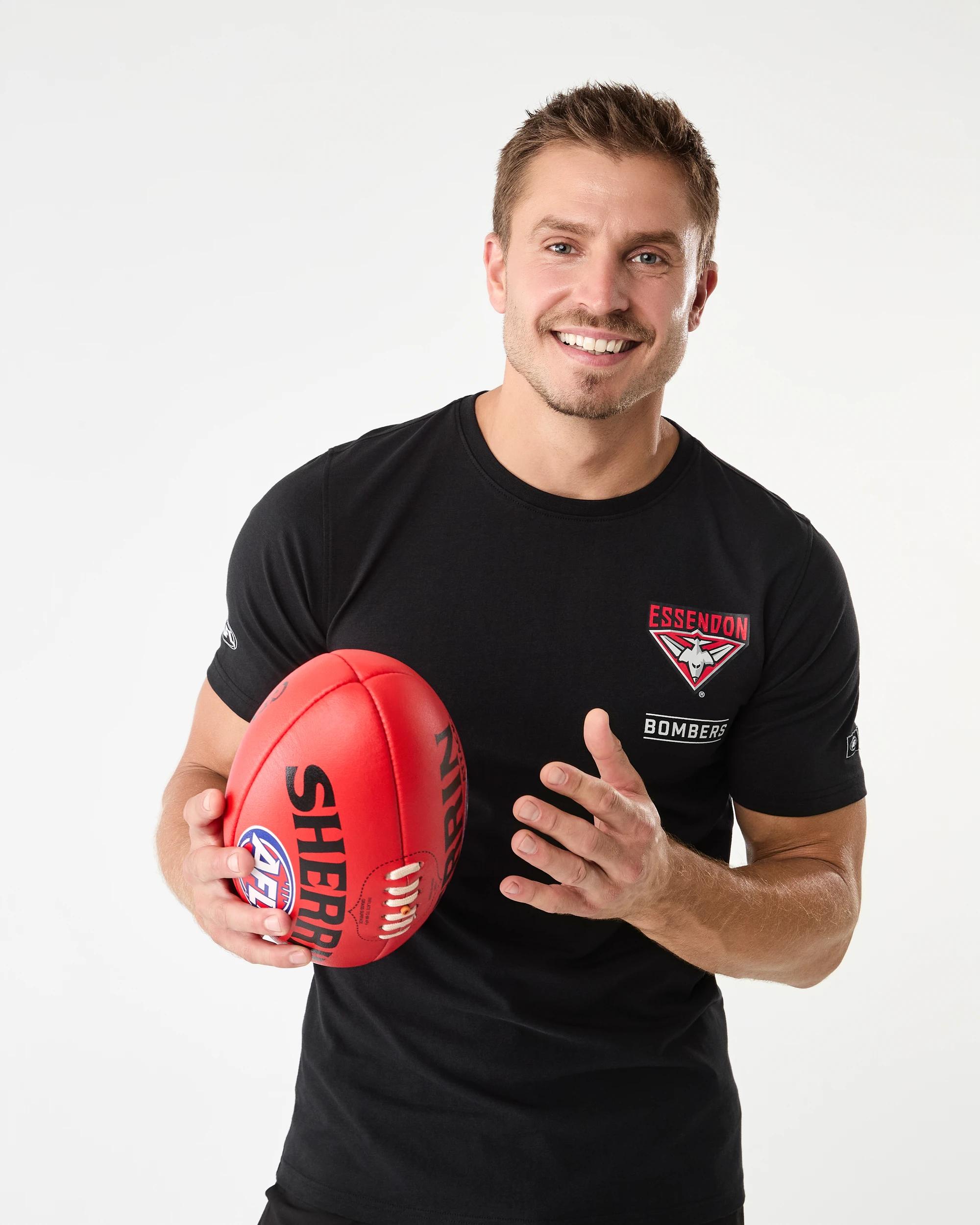 1 Official AFL Adult T-shirt Essendon, 1 of 9