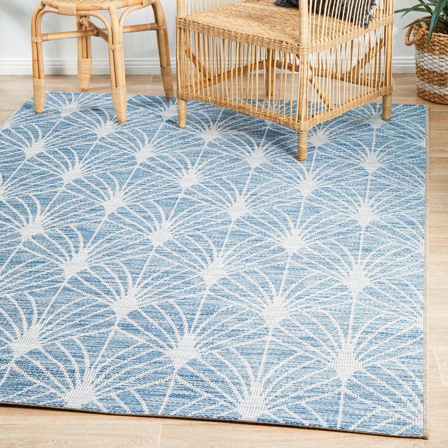 4 Common Ground Rugs Portico 5502 Outdoor 230x160cm - Medium Pet Friendly Floor Rug - Navy - Blue, 4 of 9