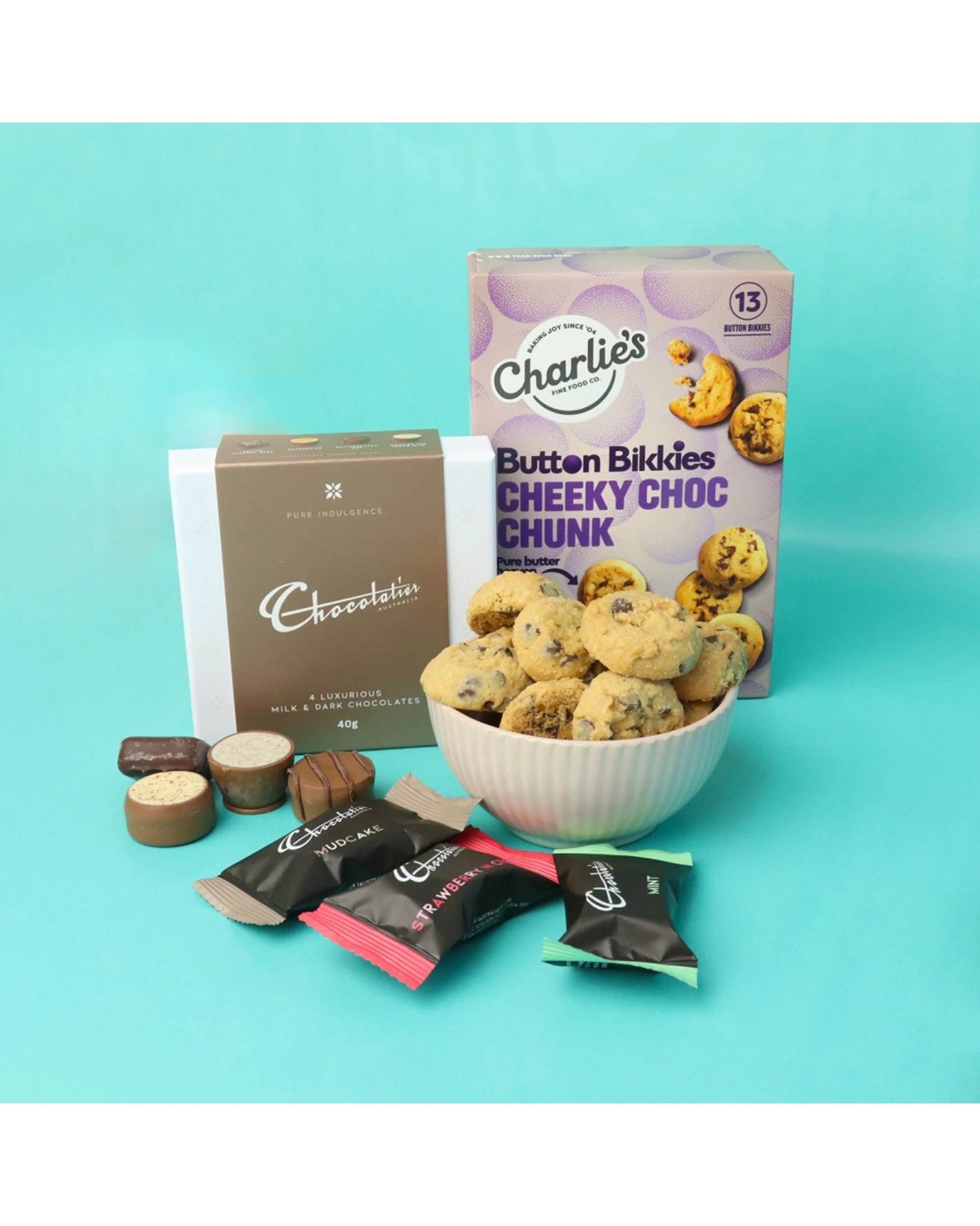 7 Edible Blooms Chocolate Gift Box Artisan Chocolates & Truffles - Multi, 7 of 7