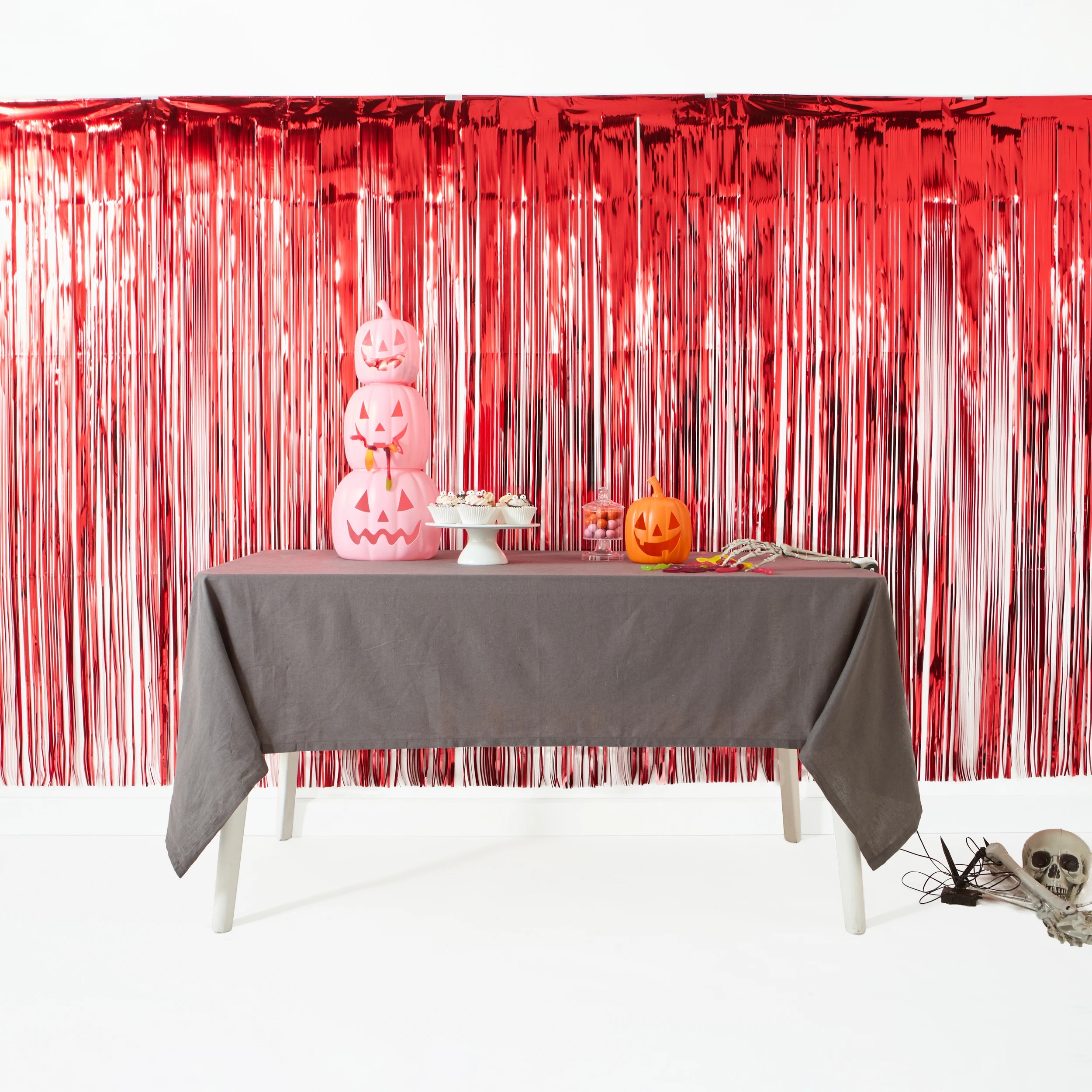 1 Red Foil Backdrop, 1 of 5