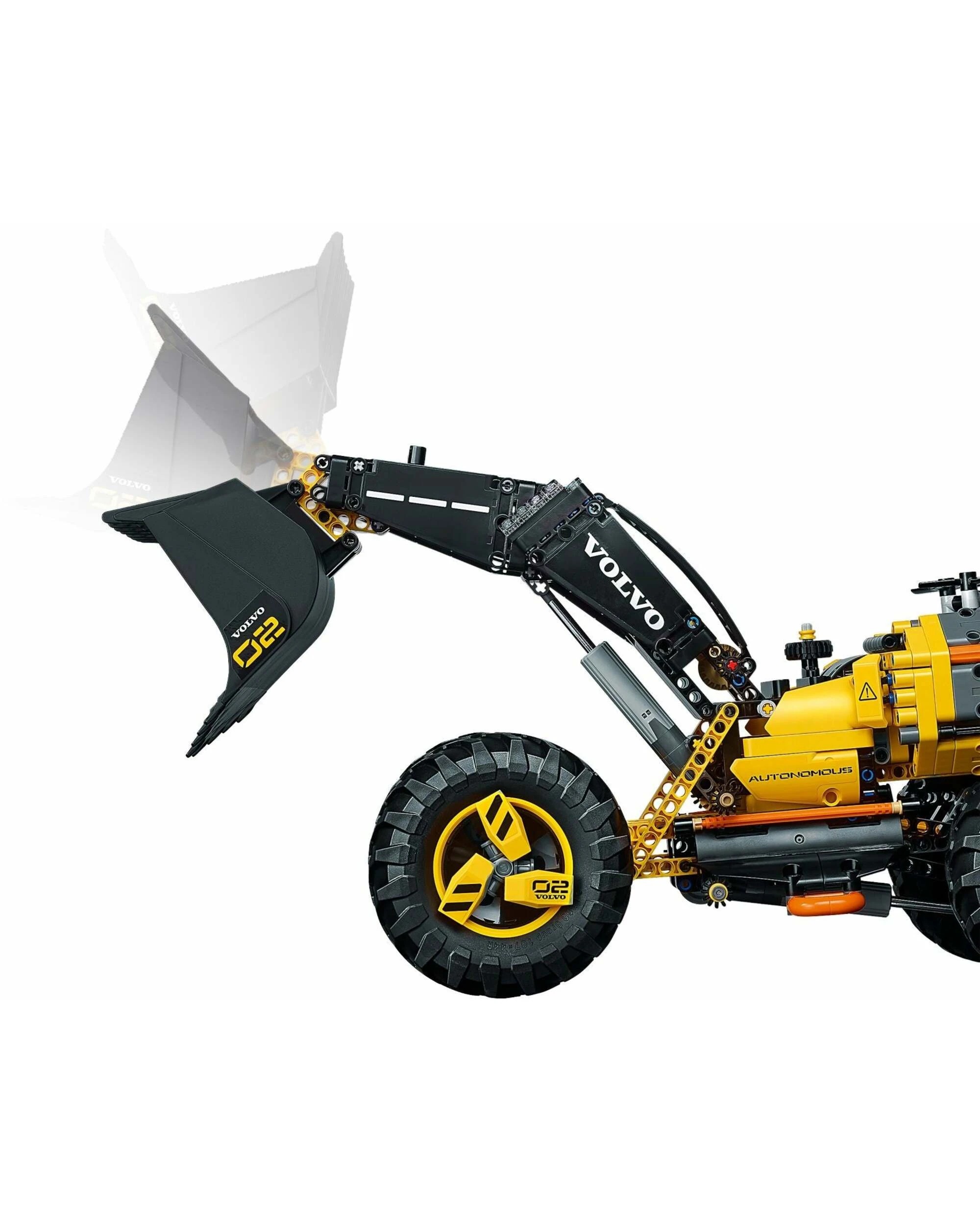 3 LEGO Technic 42081 Volvo Concept Wheel Loader ZEUX, 3 of 5