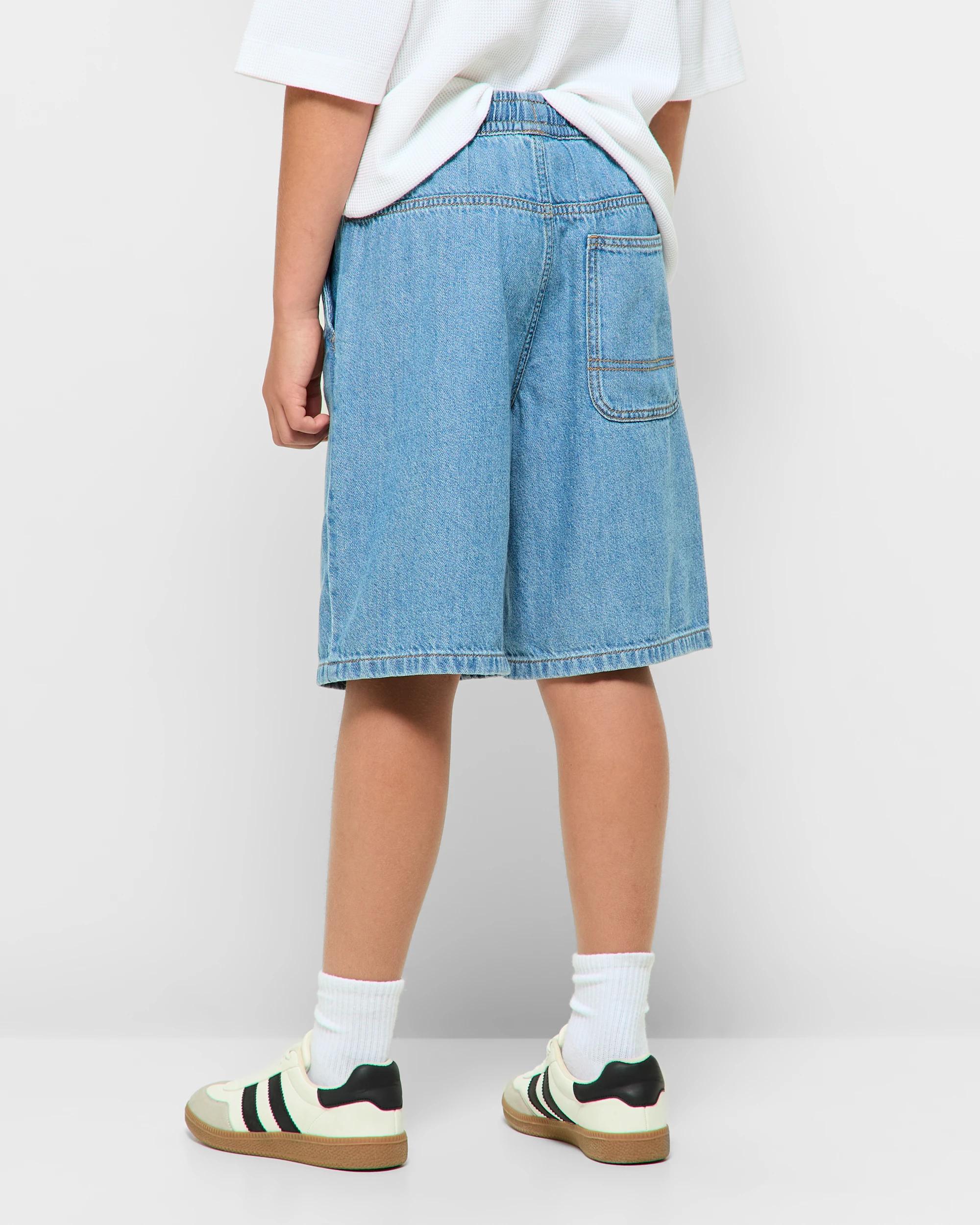 3 Target Denim Shorts MID WASH, 3 of 5