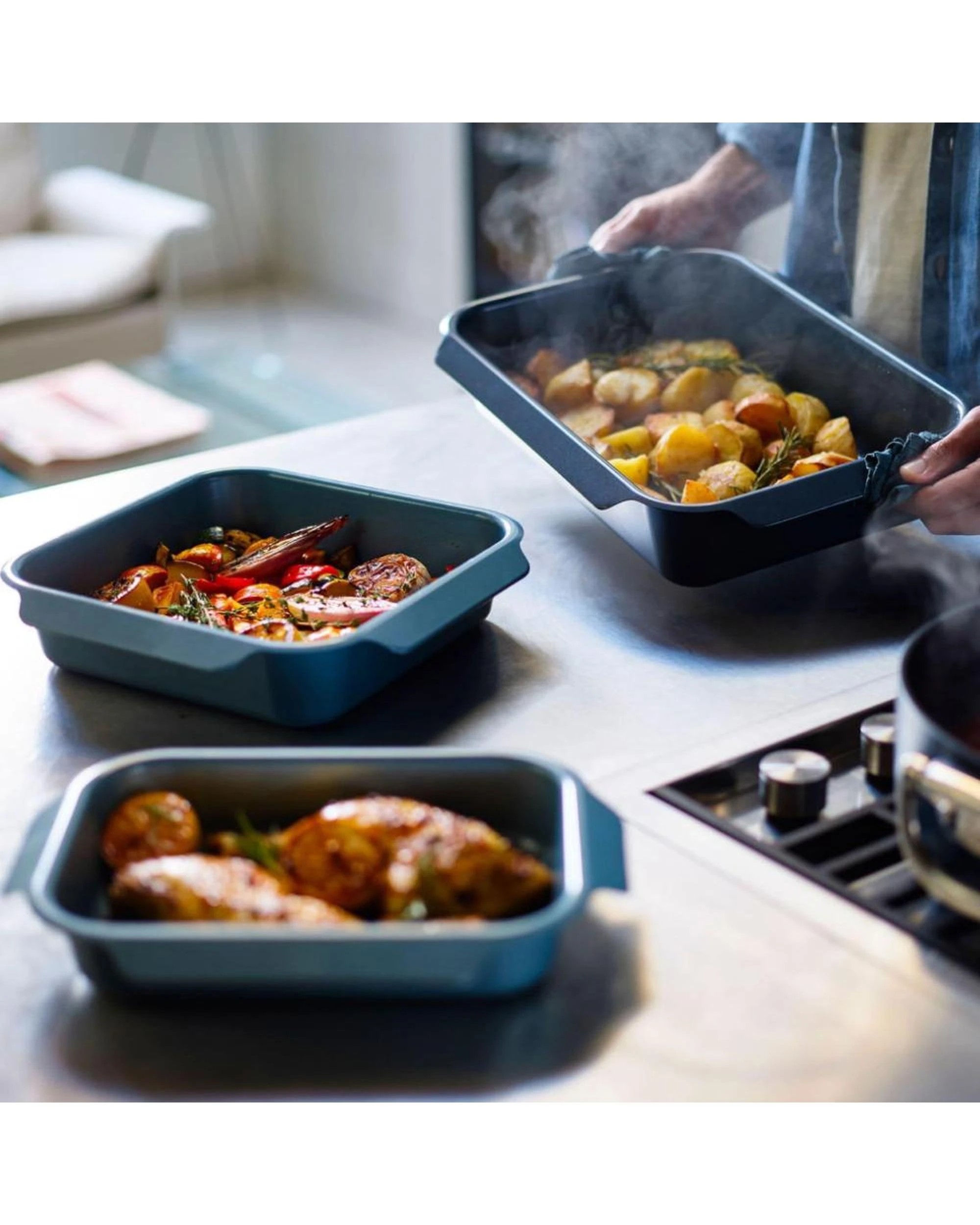 4 Joseph Joseph Nest Bake NonStick 3 Piece Baking Tray Set  Blue, 4 of 5