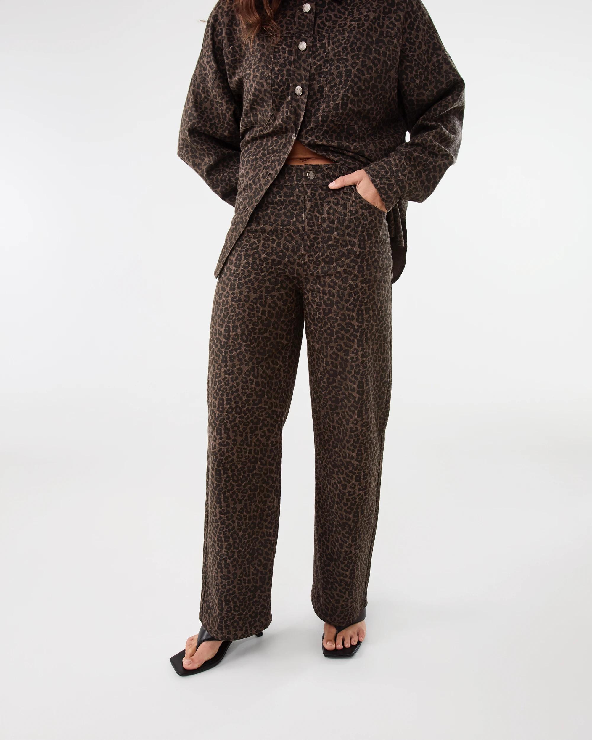 1 Leopard Straight Leg Jeans Brwn Leop, 1 of 6