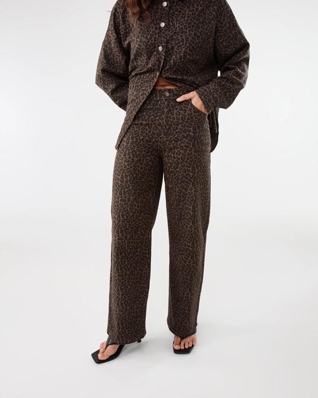 Leopard Straight Leg J
