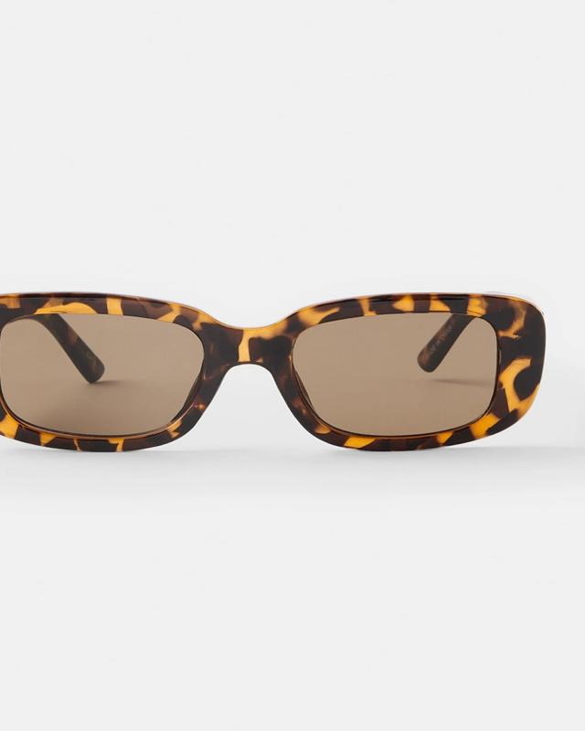 Rectangle Classic Sungla