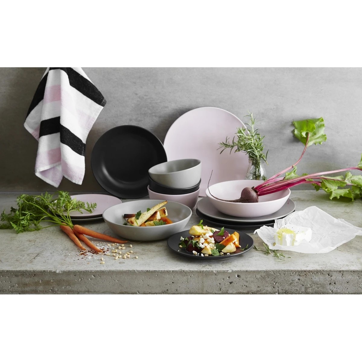 8 Matte Black Dinner Plate, 8 of 9